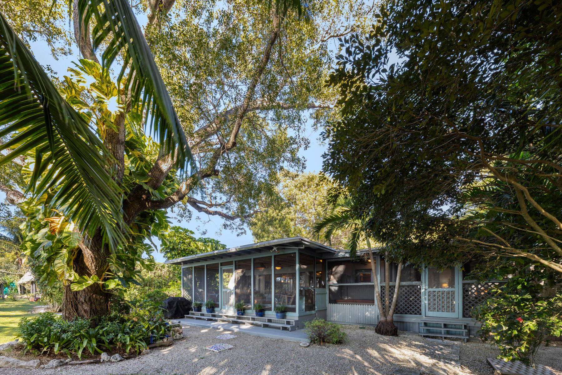 11 Bay Road