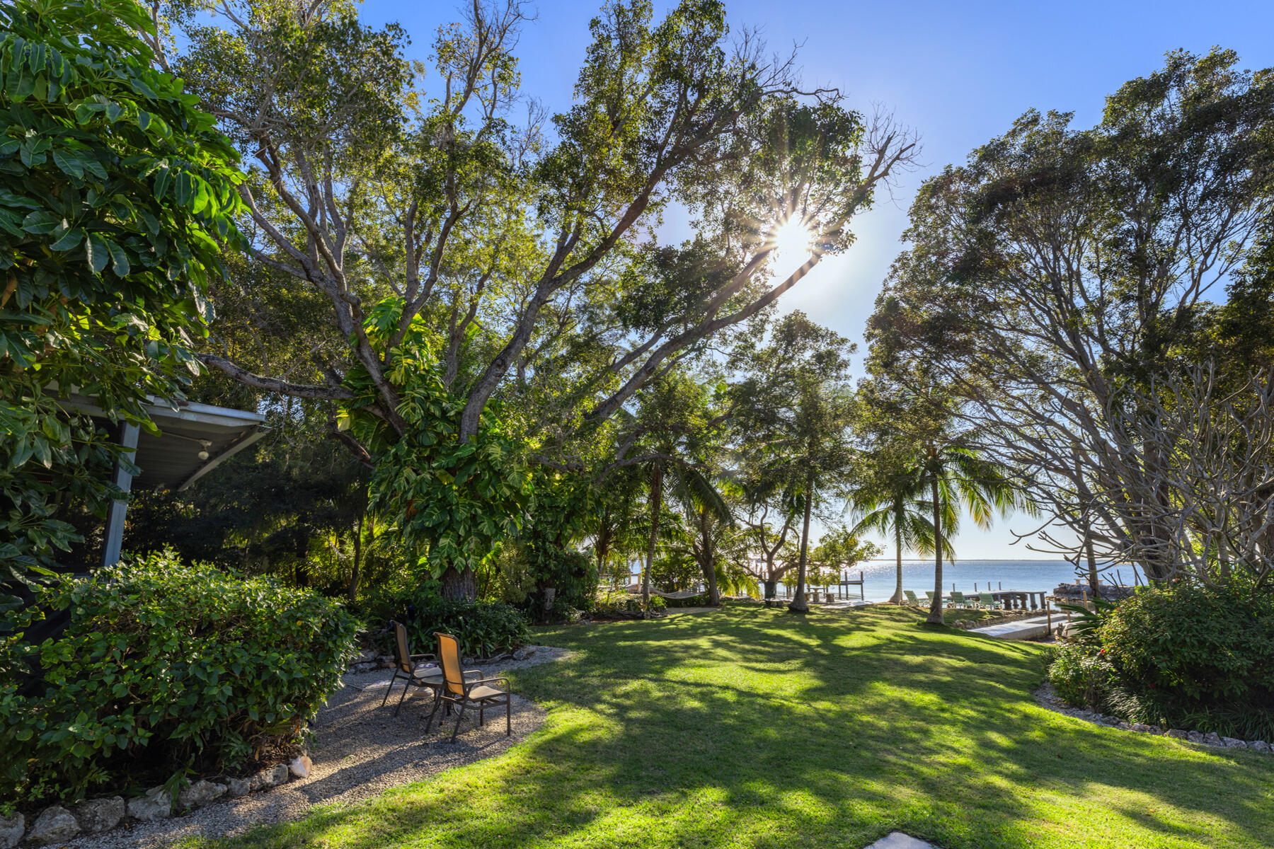 11 Bay Road