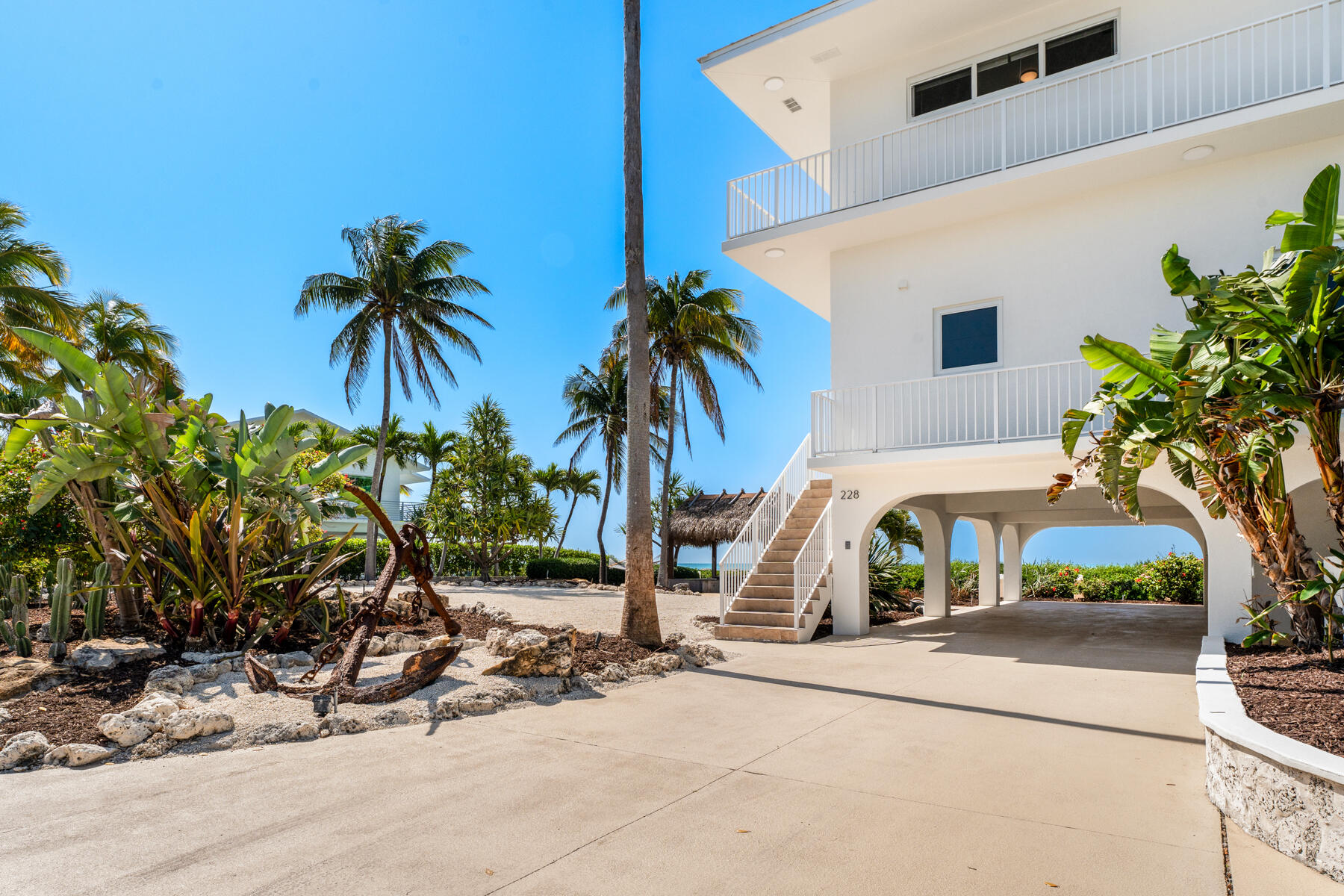 228 W Seaview Circle