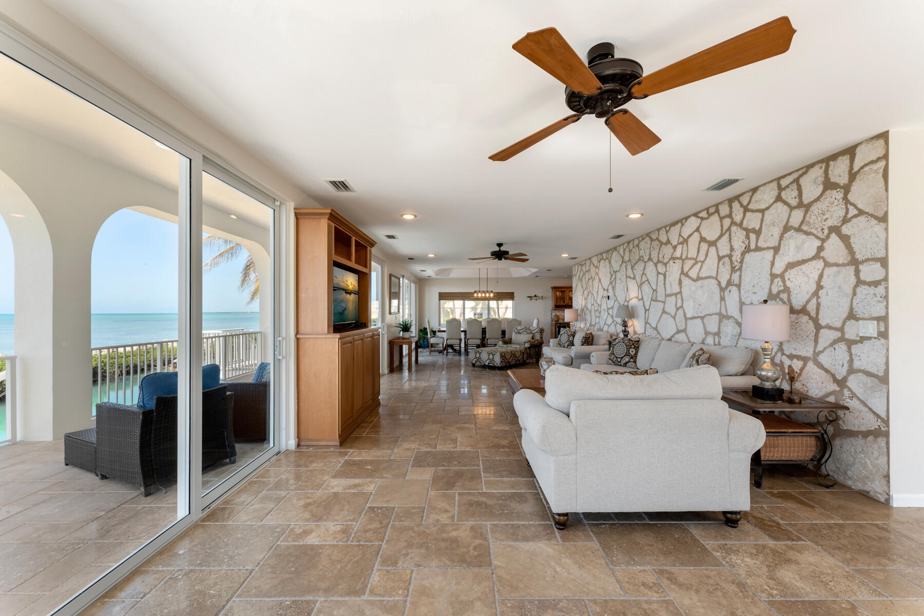228 W Seaview Circle