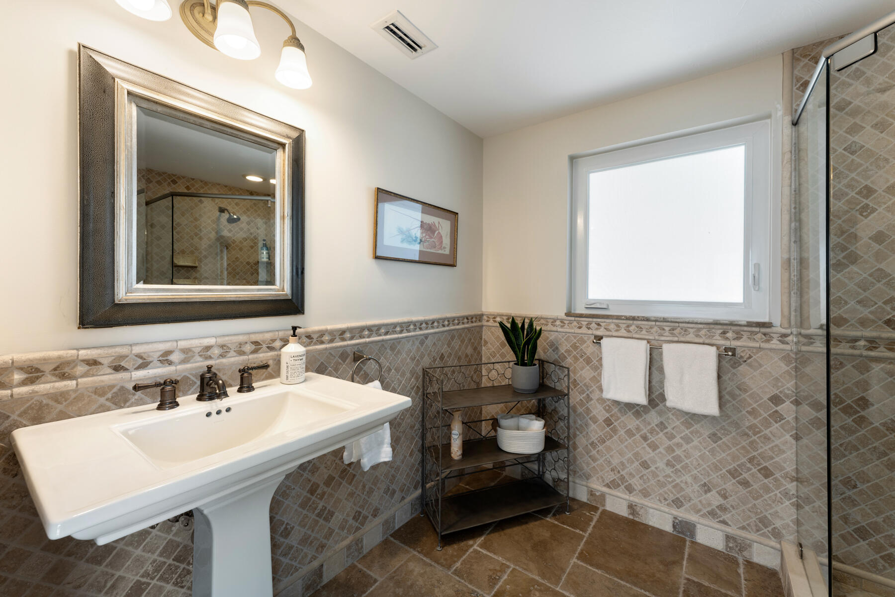 228 W Seaview Circle