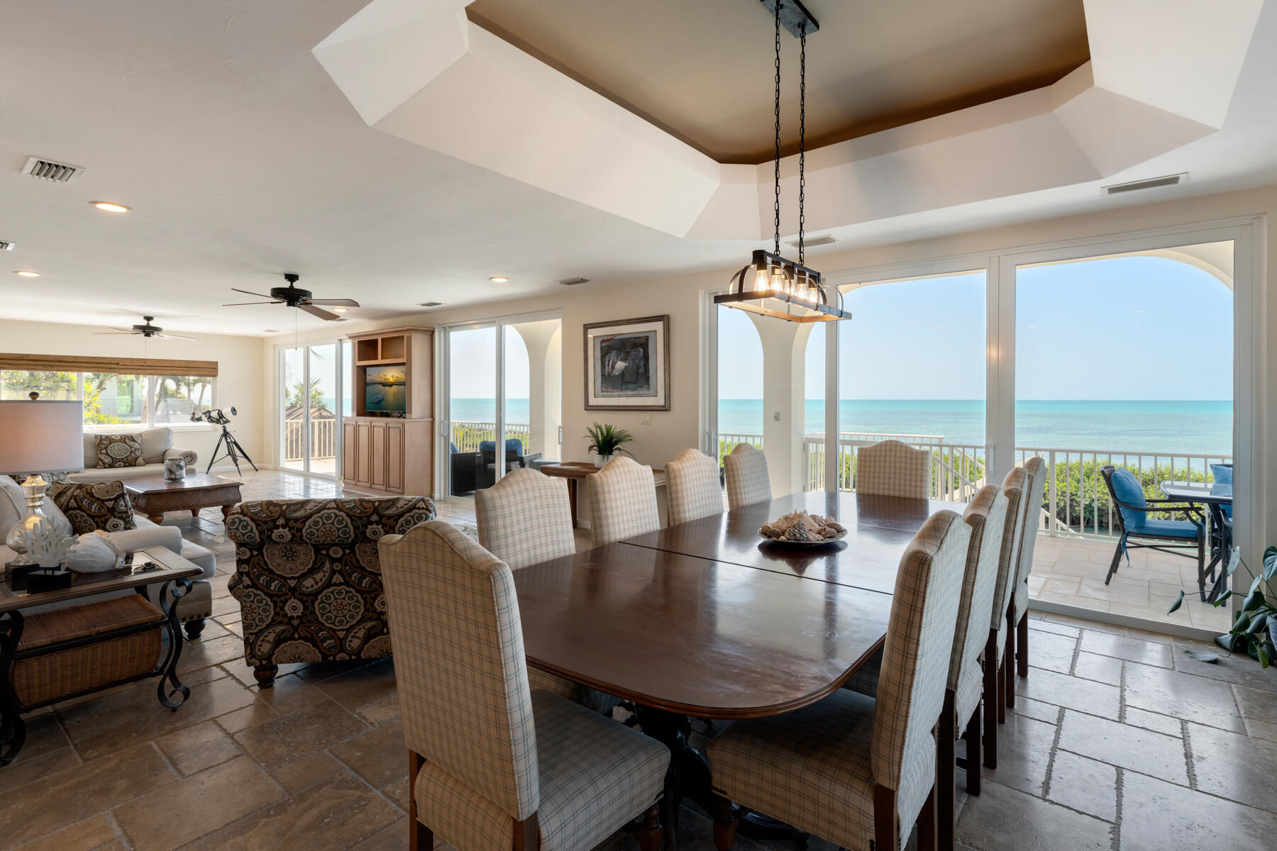 228 W Seaview Circle