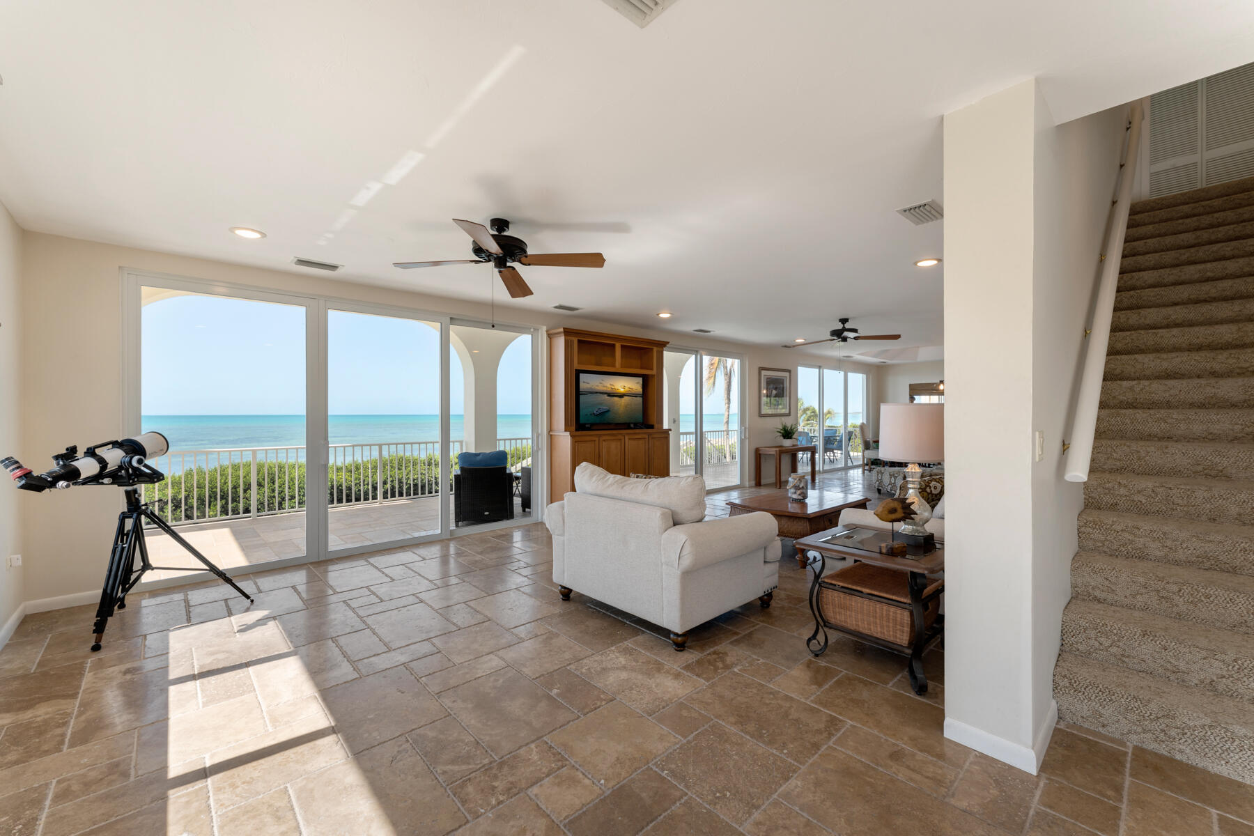 228 W Seaview Circle