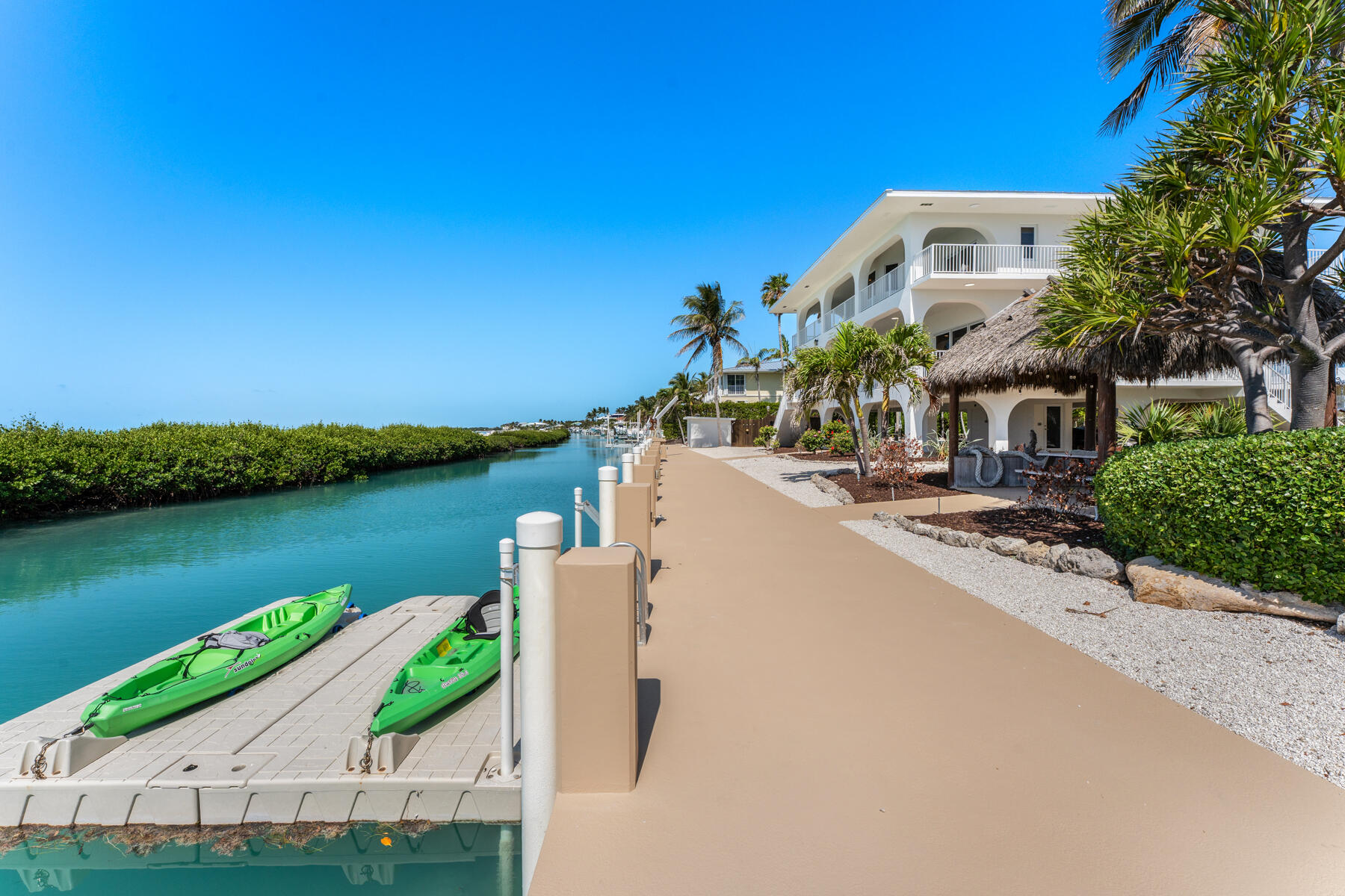 228 W Seaview Circle