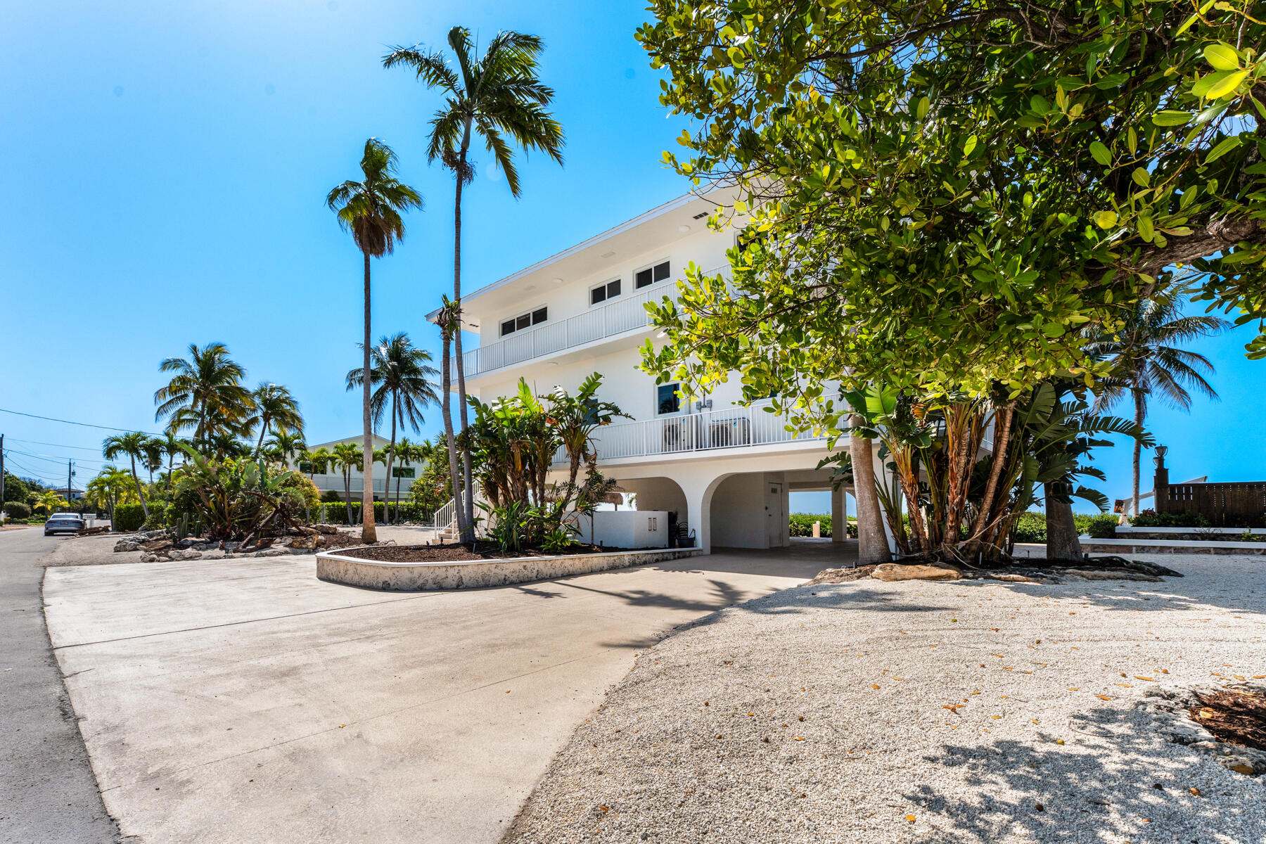 228 W Seaview Circle