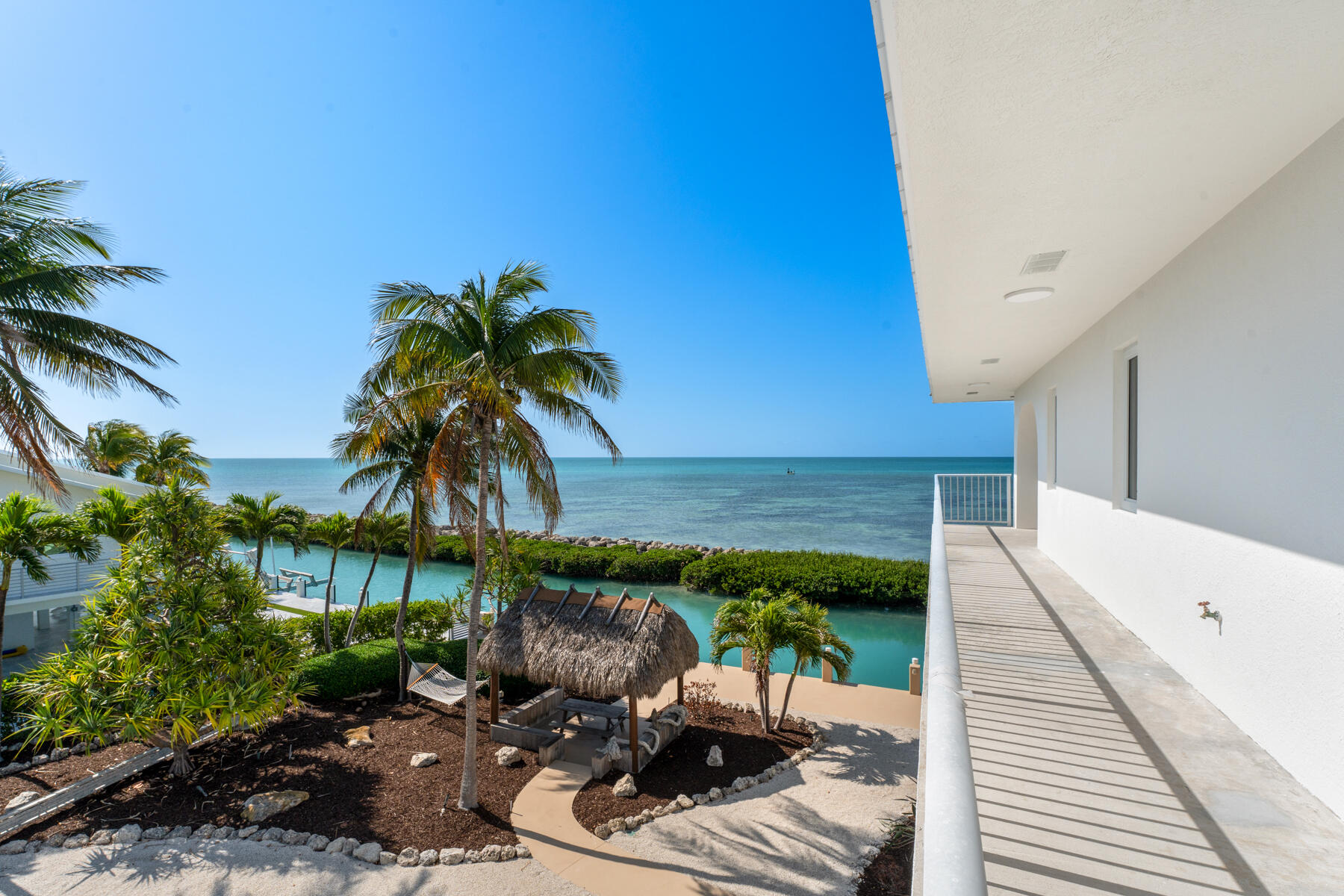 228 W Seaview Circle