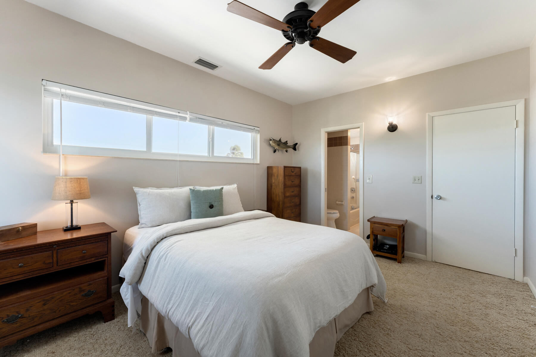228 W Seaview Circle