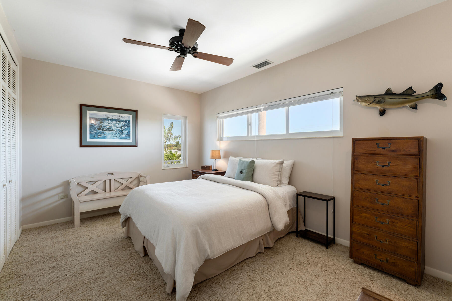 228 W Seaview Circle