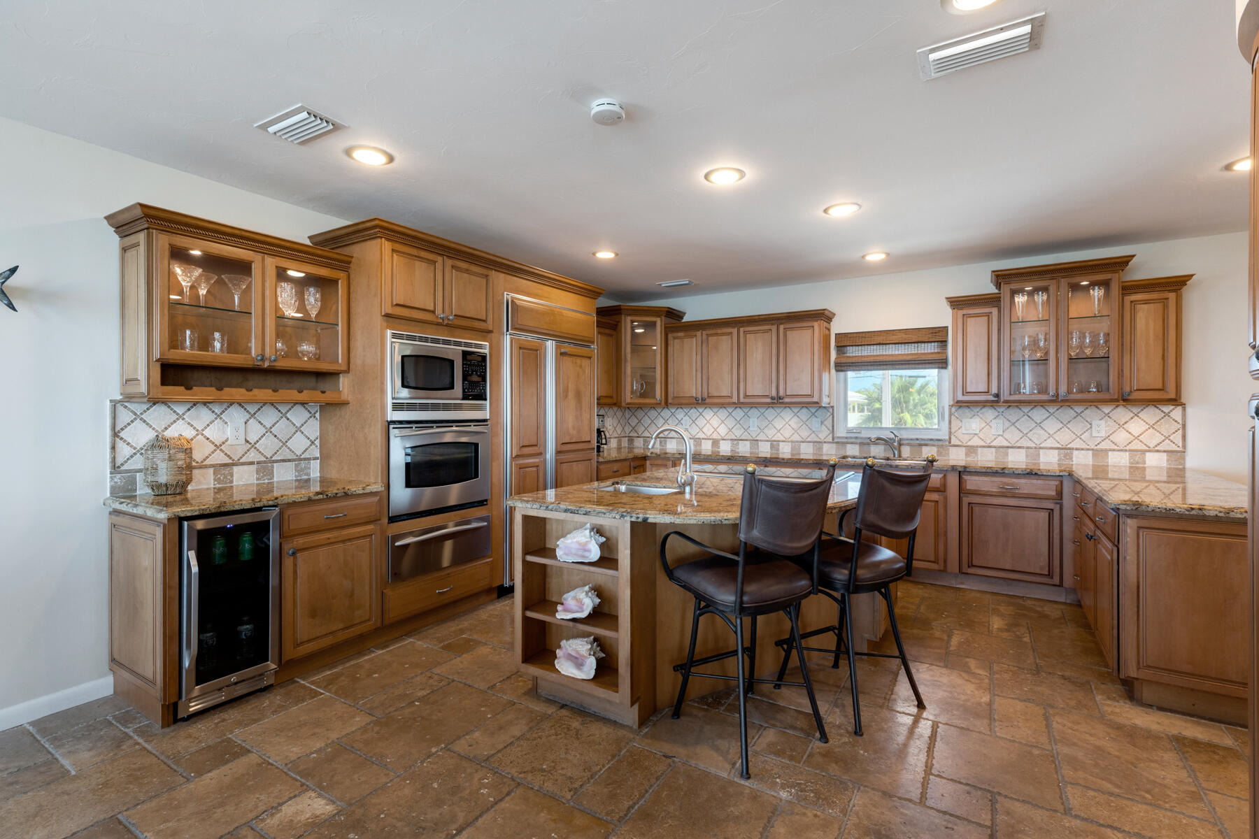 228 W Seaview Circle