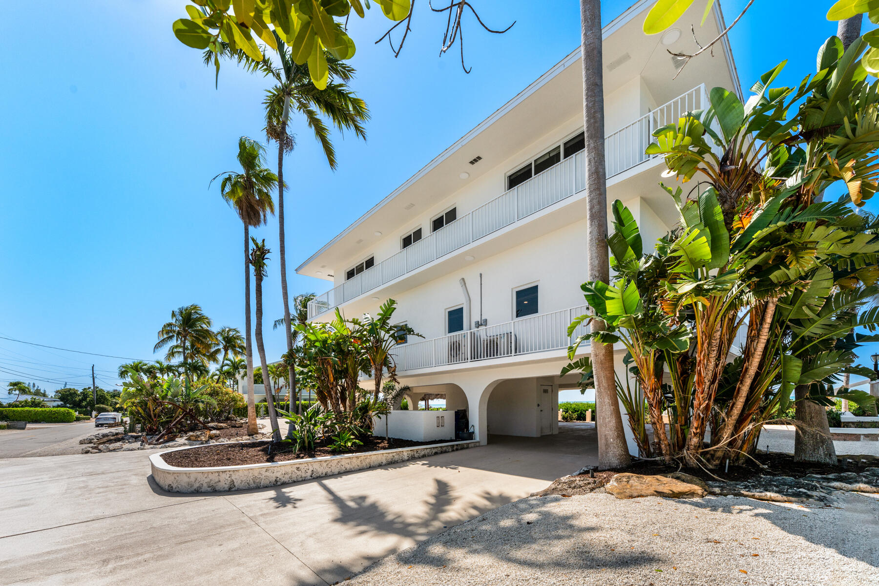 228 W Seaview Circle