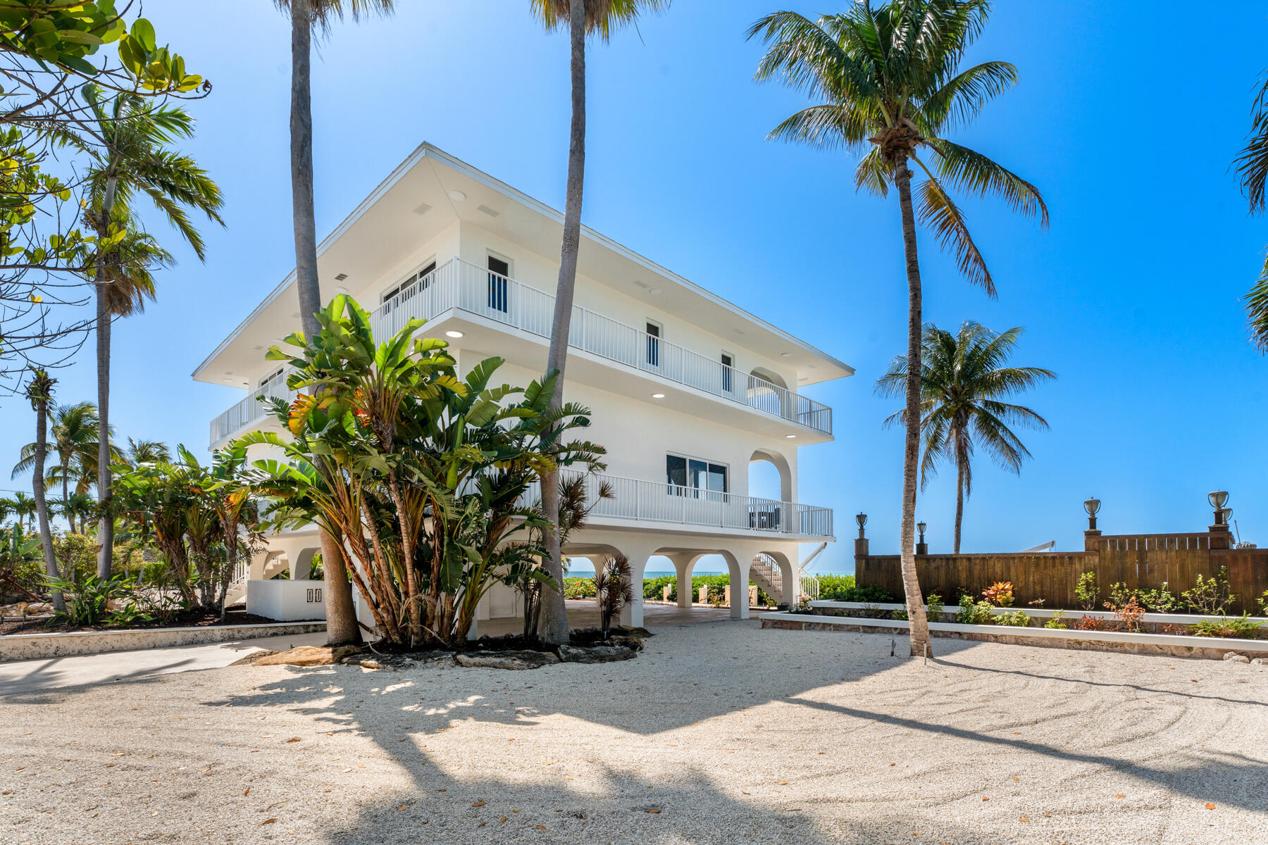 228 W Seaview Circle