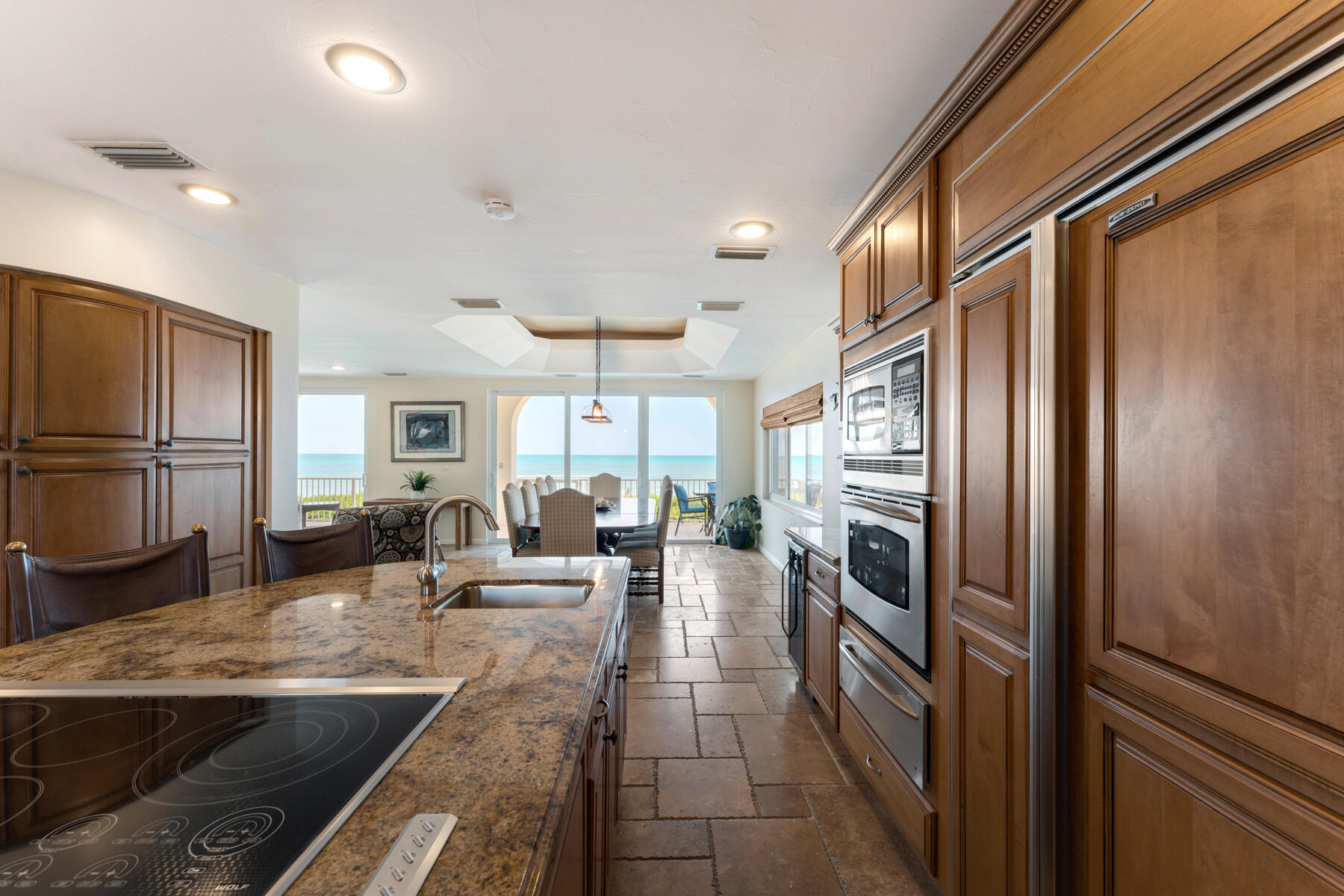 228 W Seaview Circle
