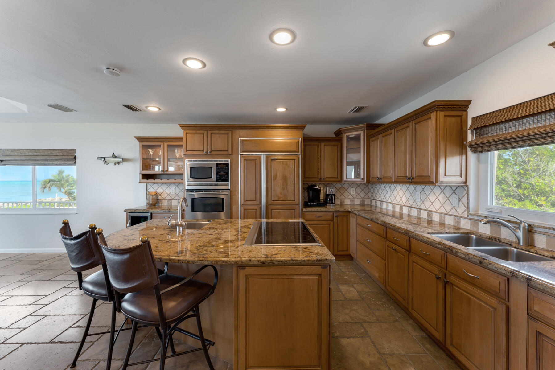 228 W Seaview Circle