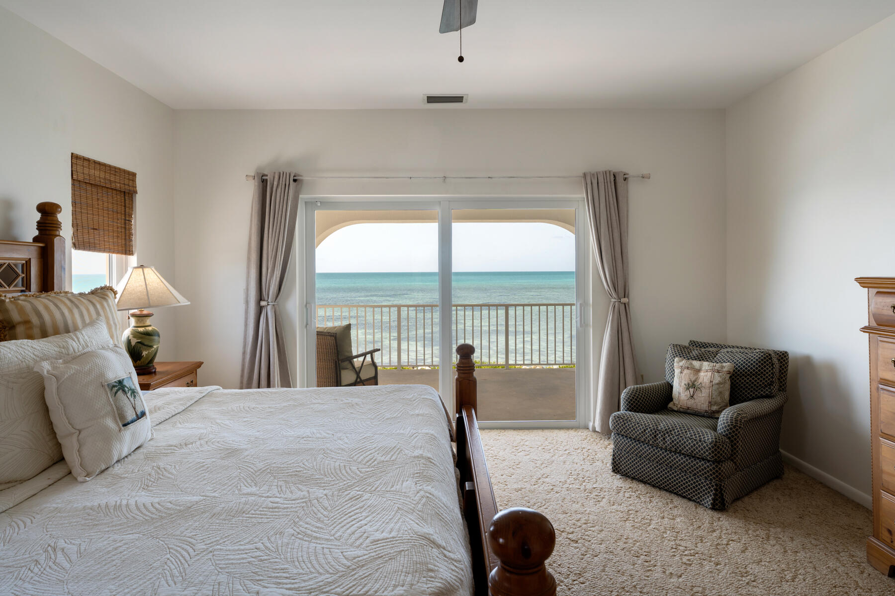 228 W Seaview Circle