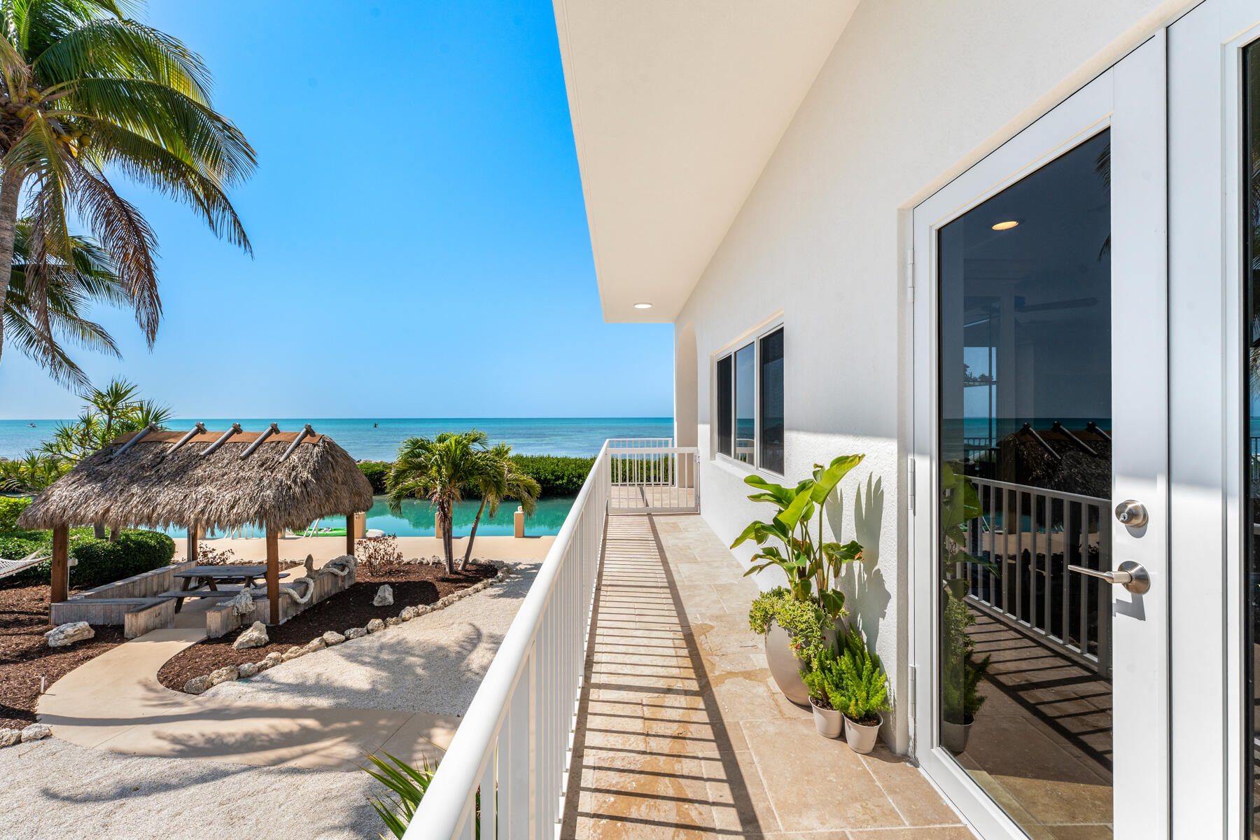 228 W Seaview Circle