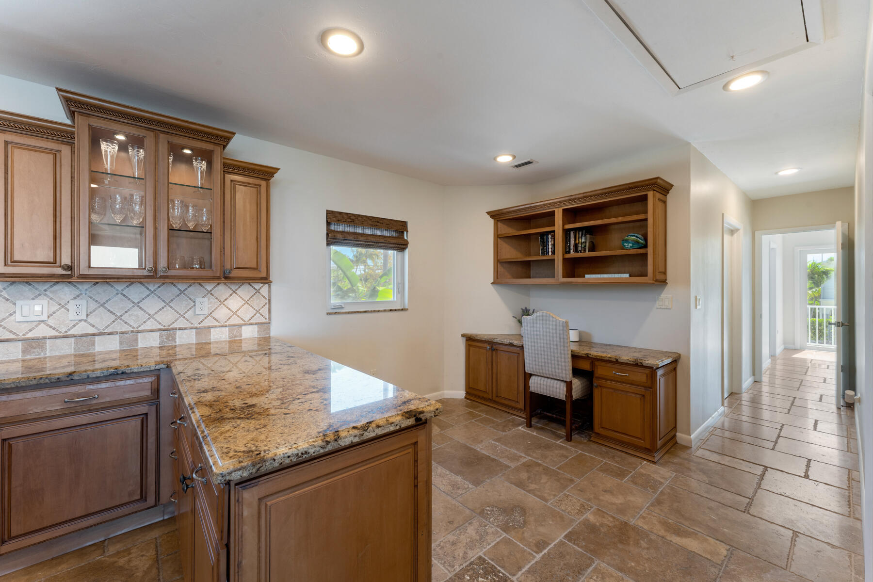 228 W Seaview Circle