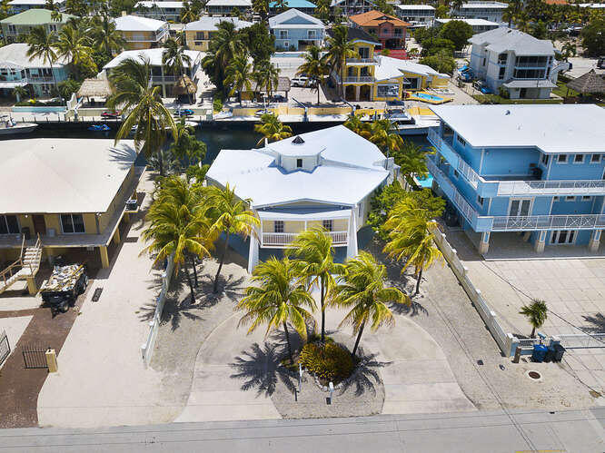 184 Bahama Avenue