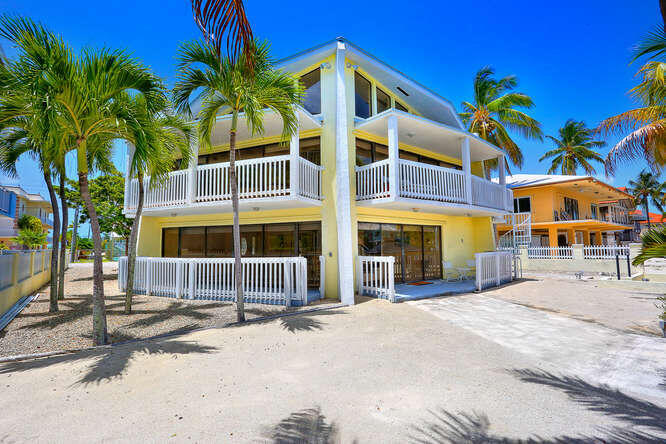 184 Bahama Avenue