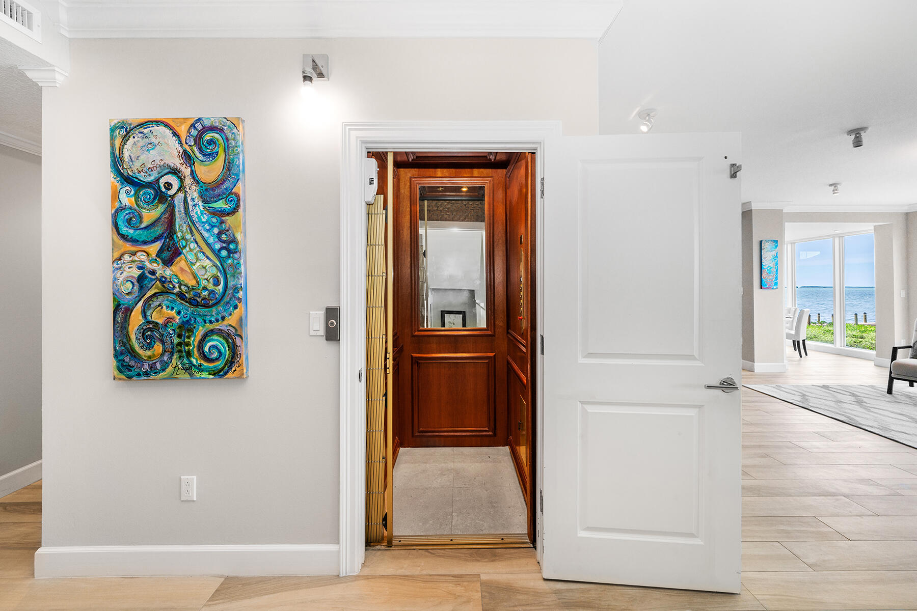 108 N Bounty Lane