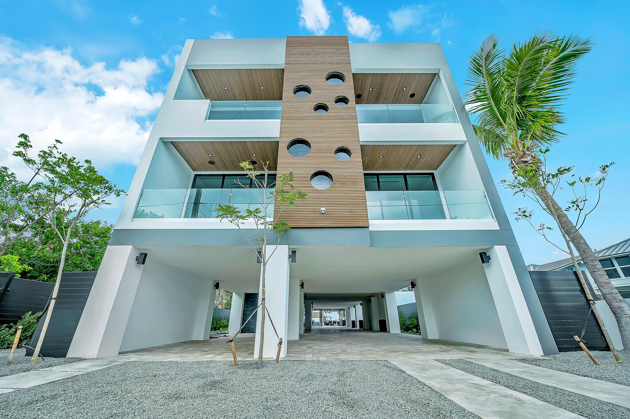 16 Seaside Avenue