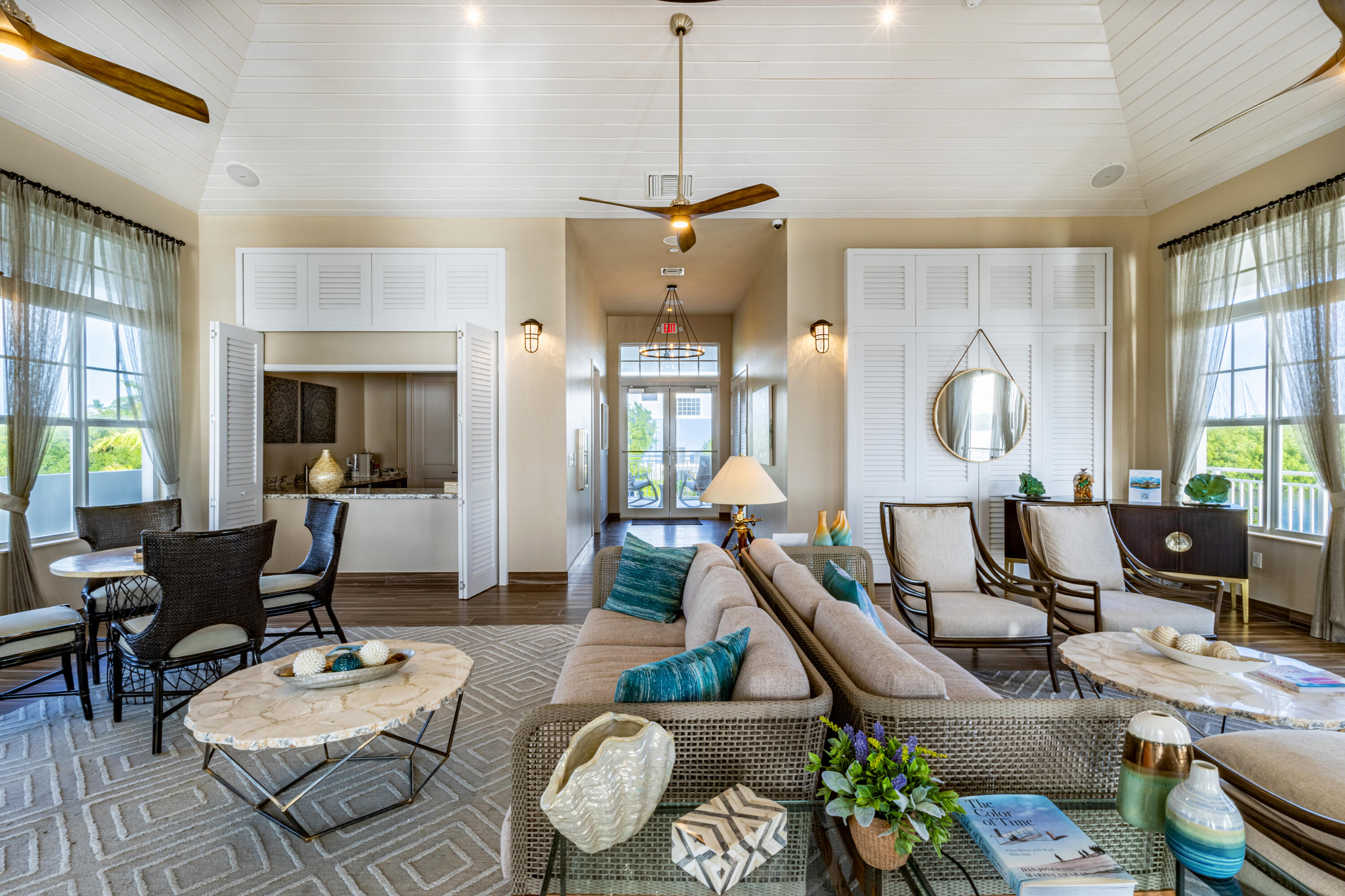 48 E Playa Largo Boulevard