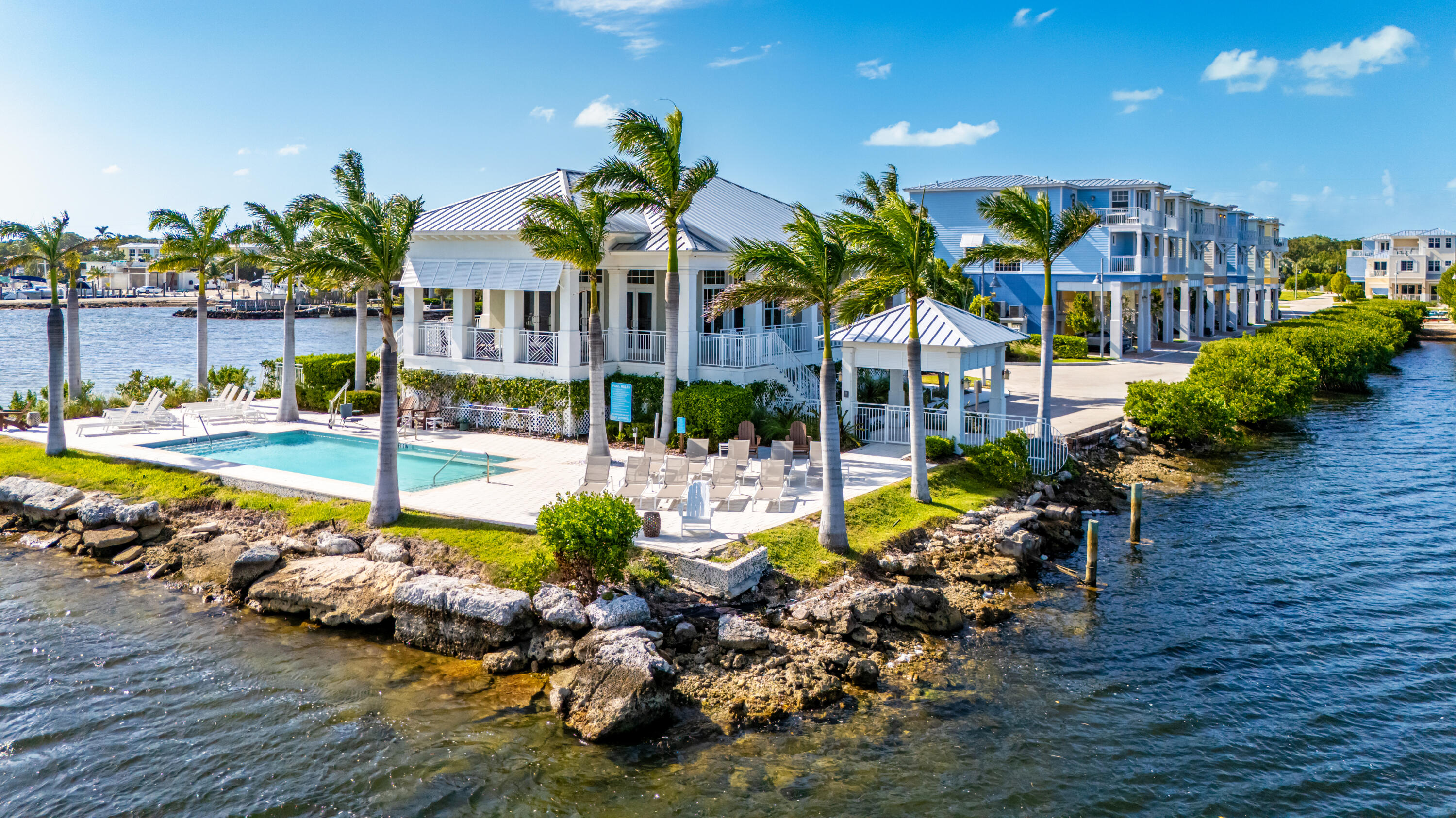 25 E Playa Largo Boulevard
