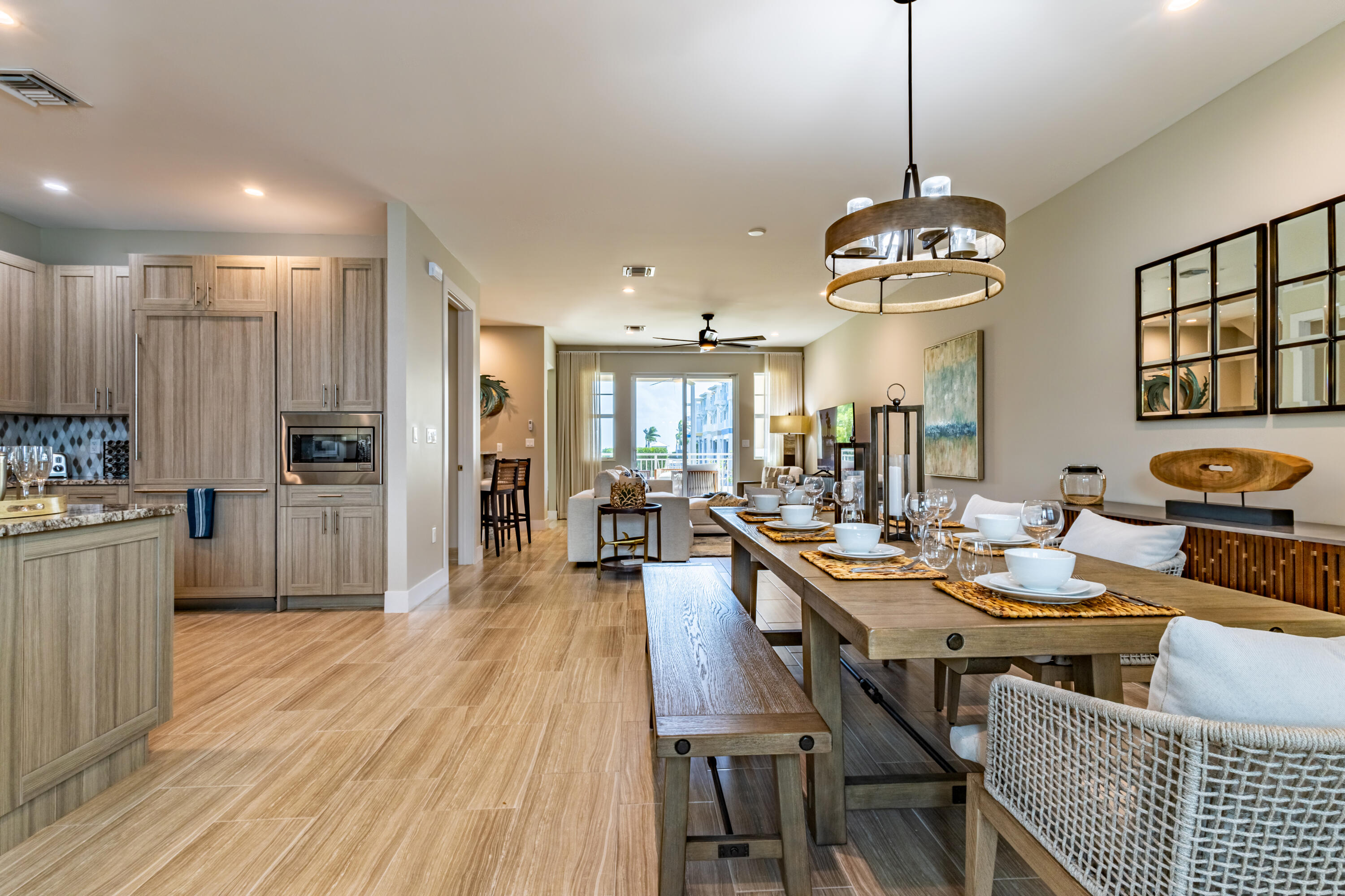 25 E Playa Largo Boulevard