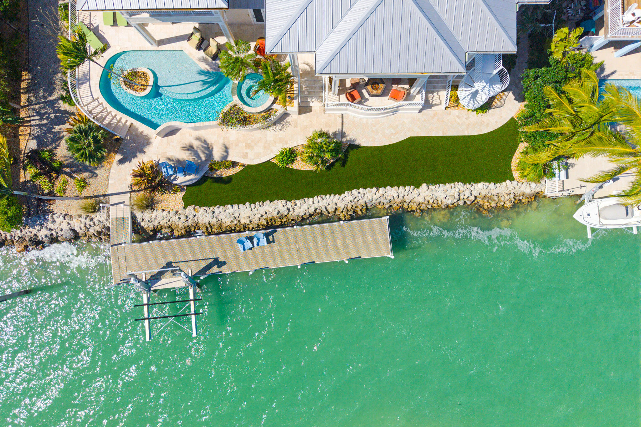 421 La Fitte Road