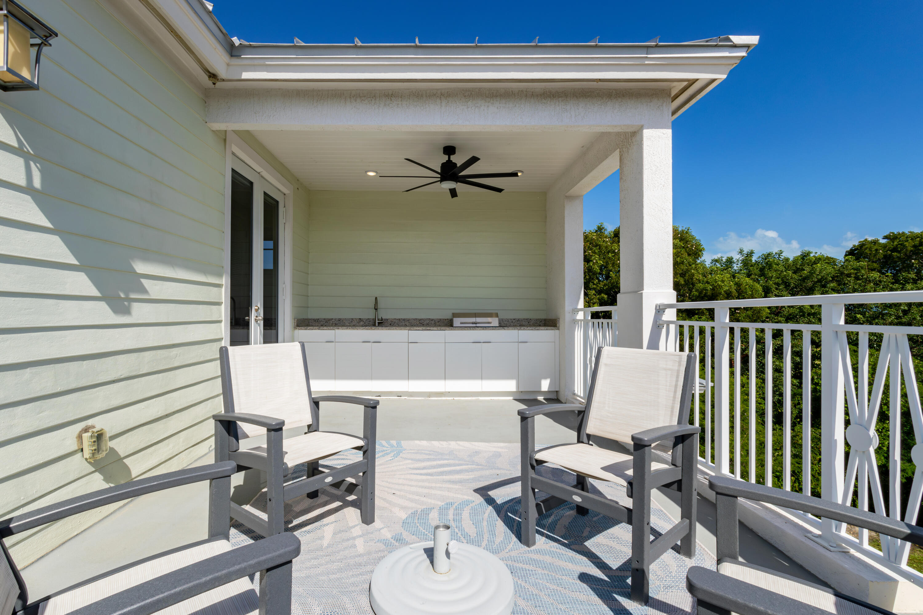 19 W Playa Largo Boulevard