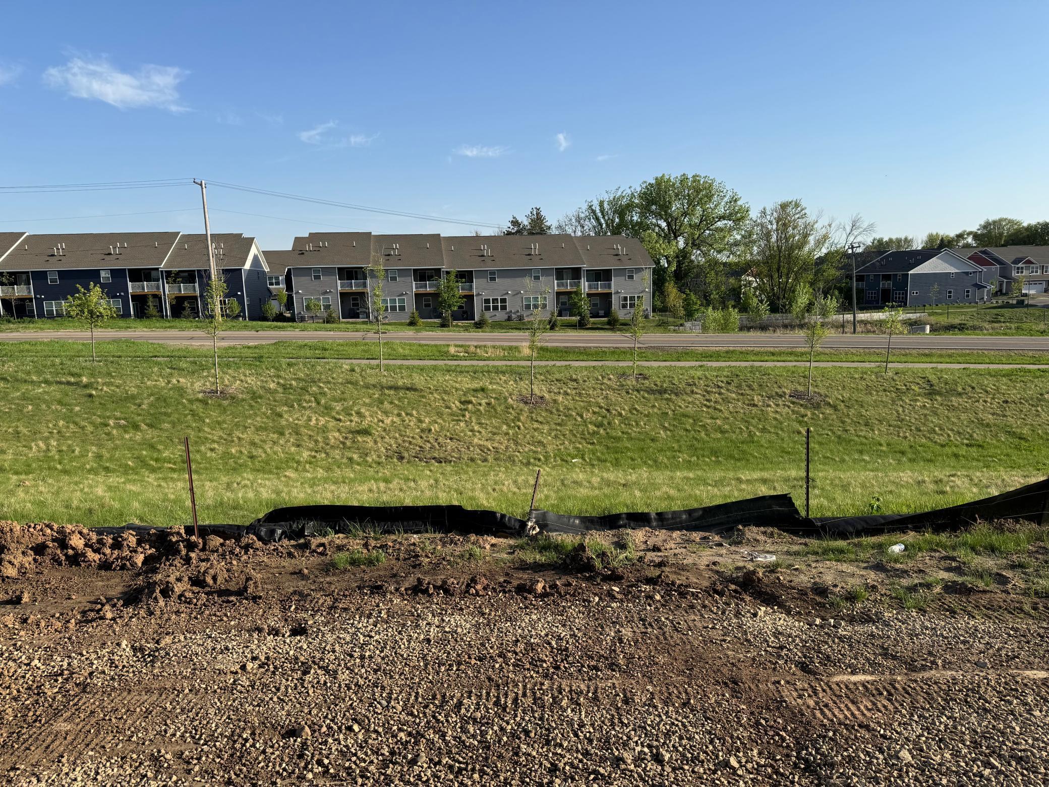 6259 Highland Hills Lane S