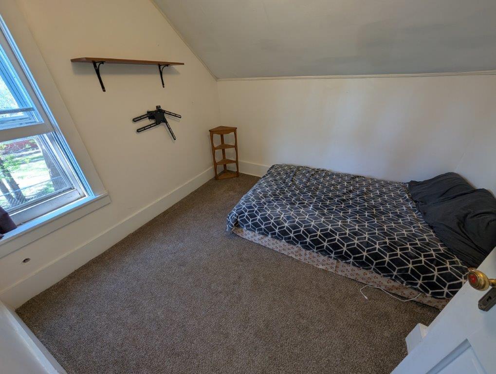 5253 W Bald Eagle Boulevard