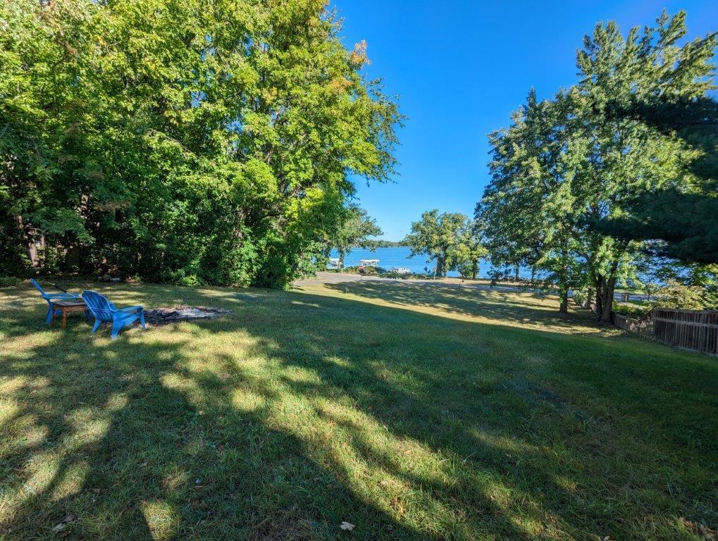 5253 W Bald Eagle Boulevard