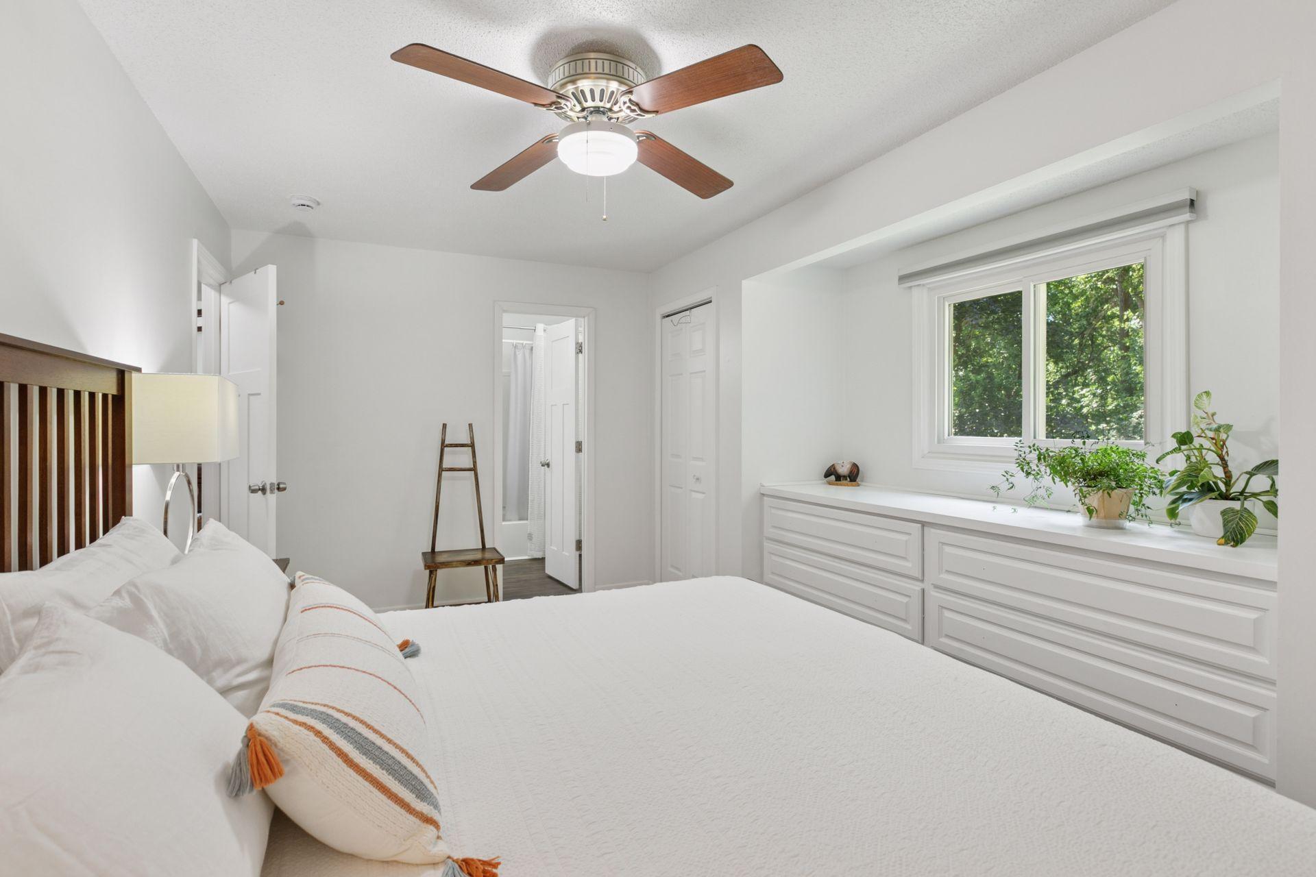 6250 Stinson Boulevard