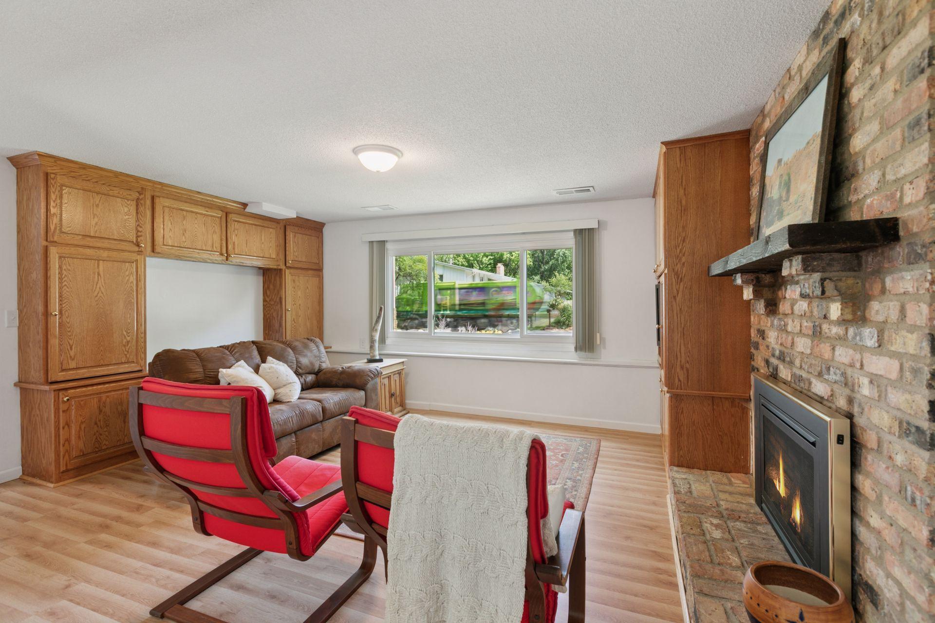 6250 Stinson Boulevard