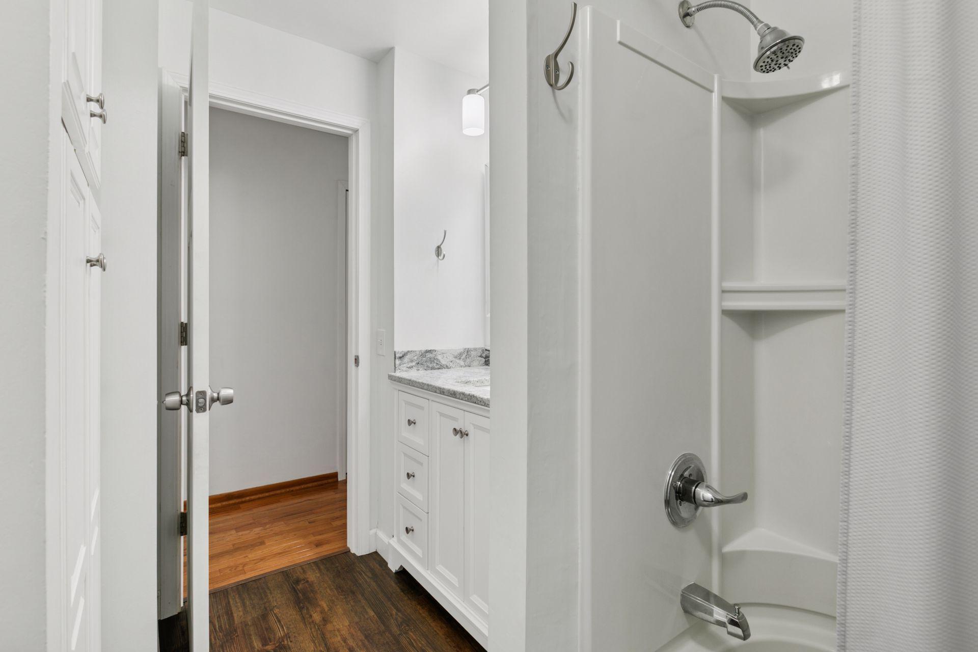 6250 Stinson Boulevard