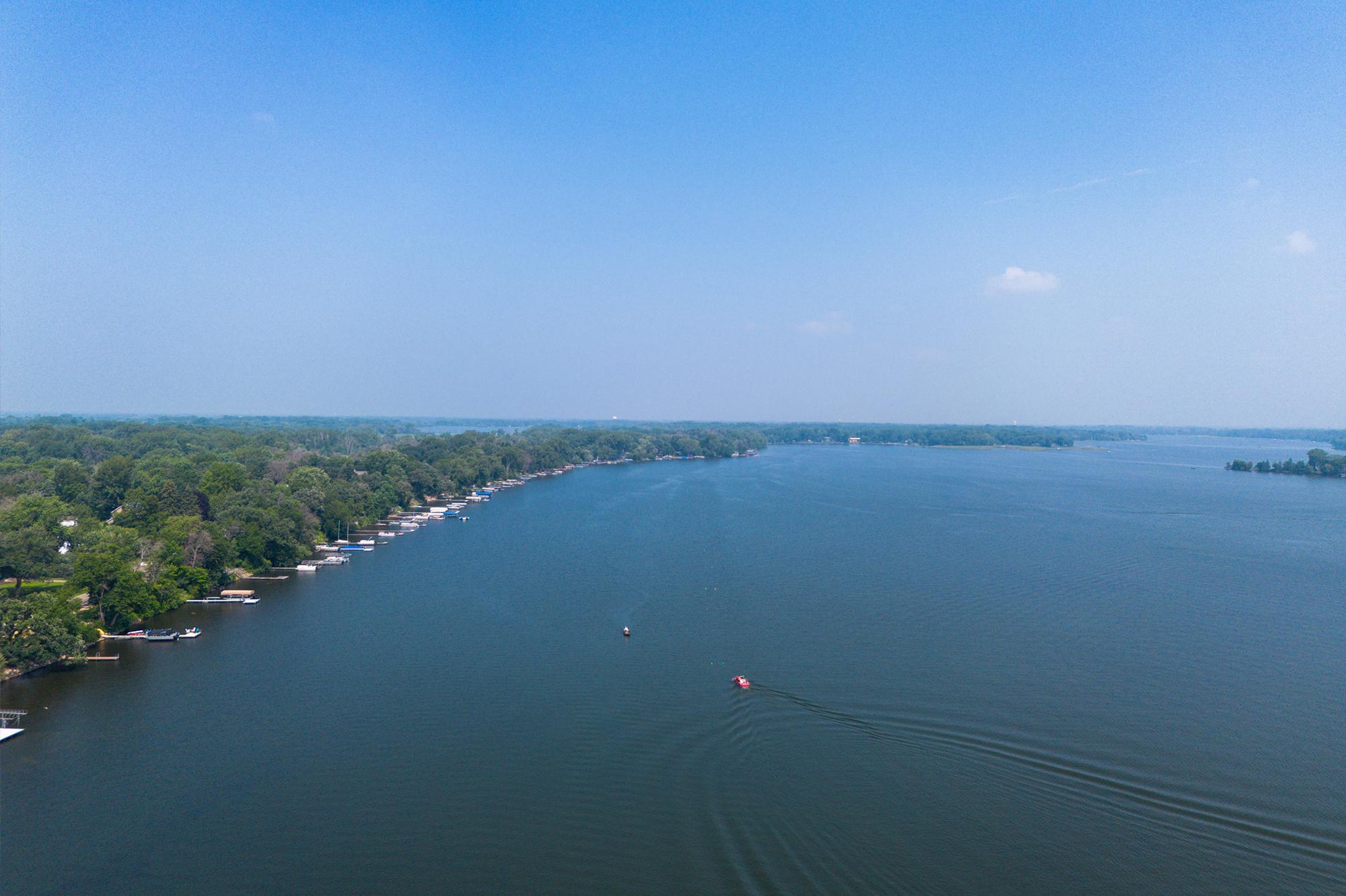 5255 W Bald Eagle Boulevard