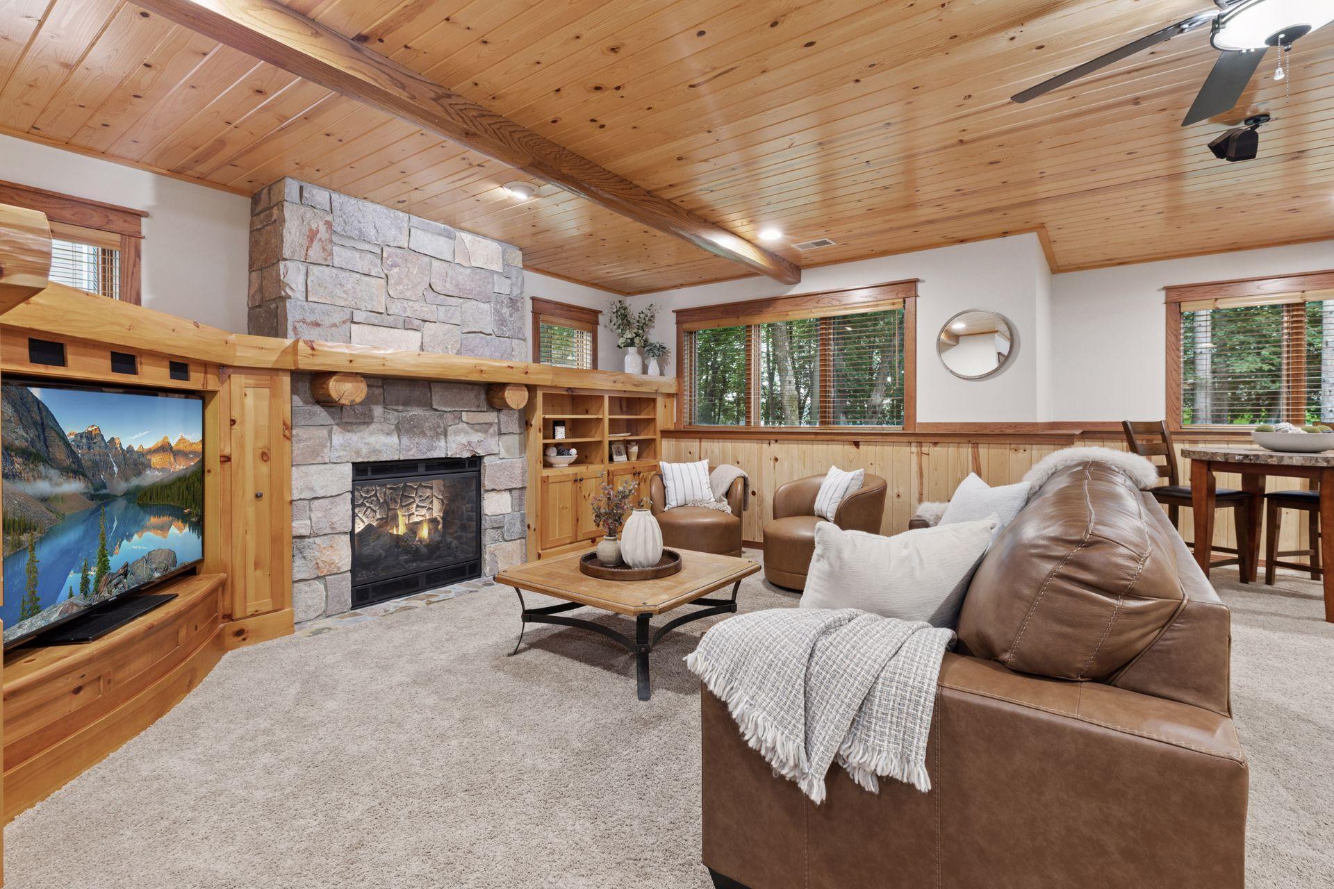 18647 Lander Street NW