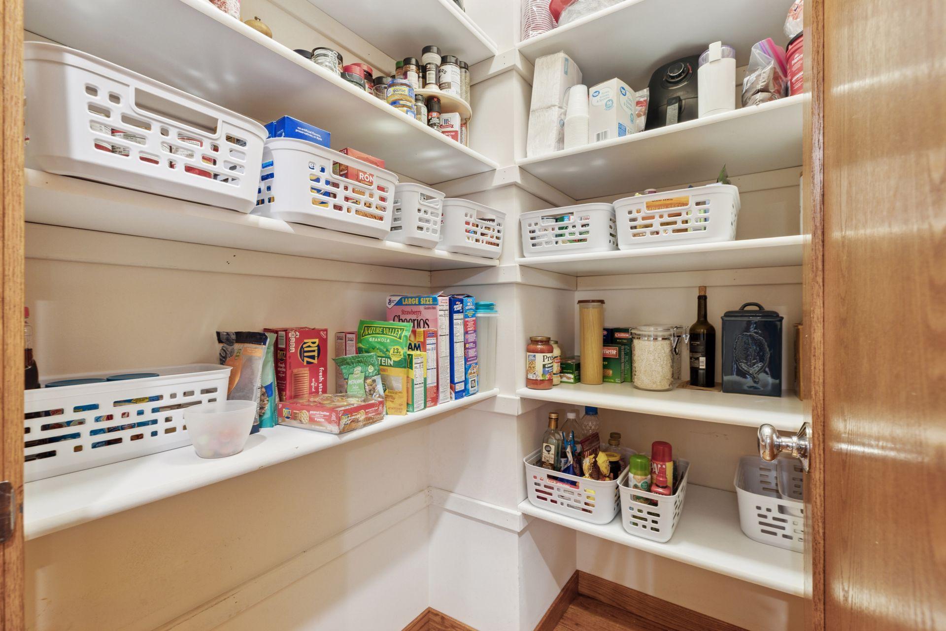 18647 Lander Street NW