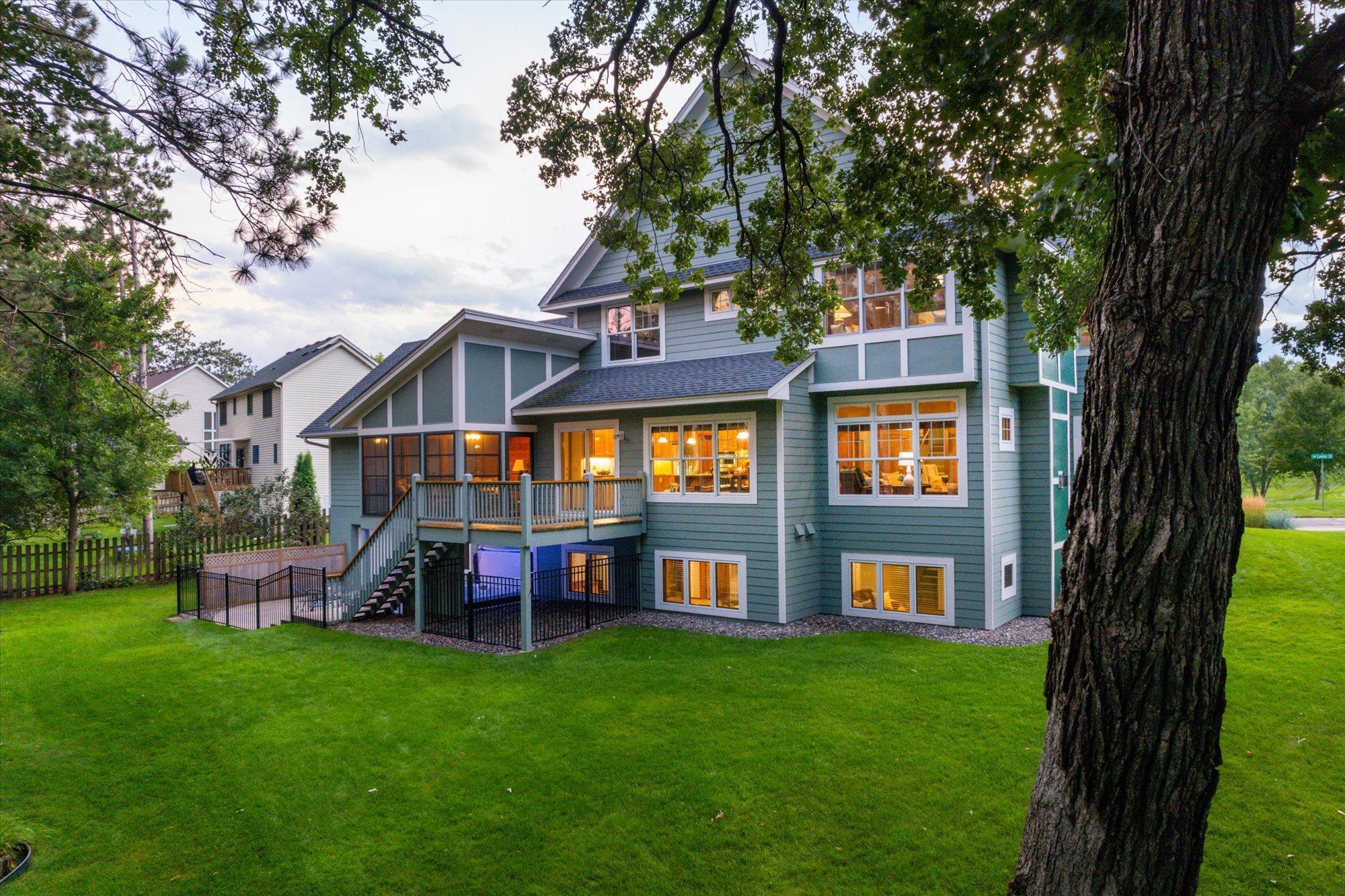 18647 Lander Street NW