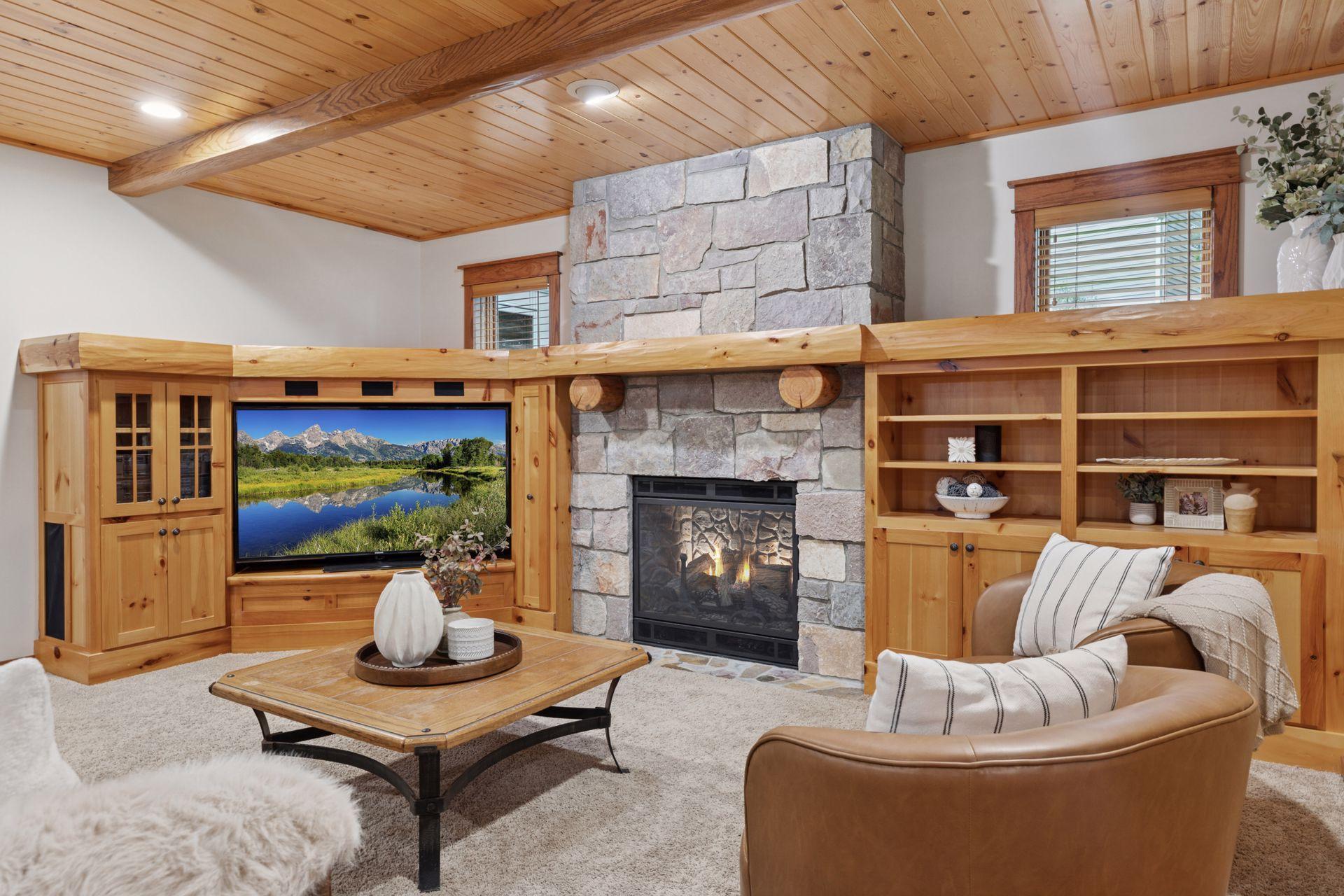 18647 Lander Street NW