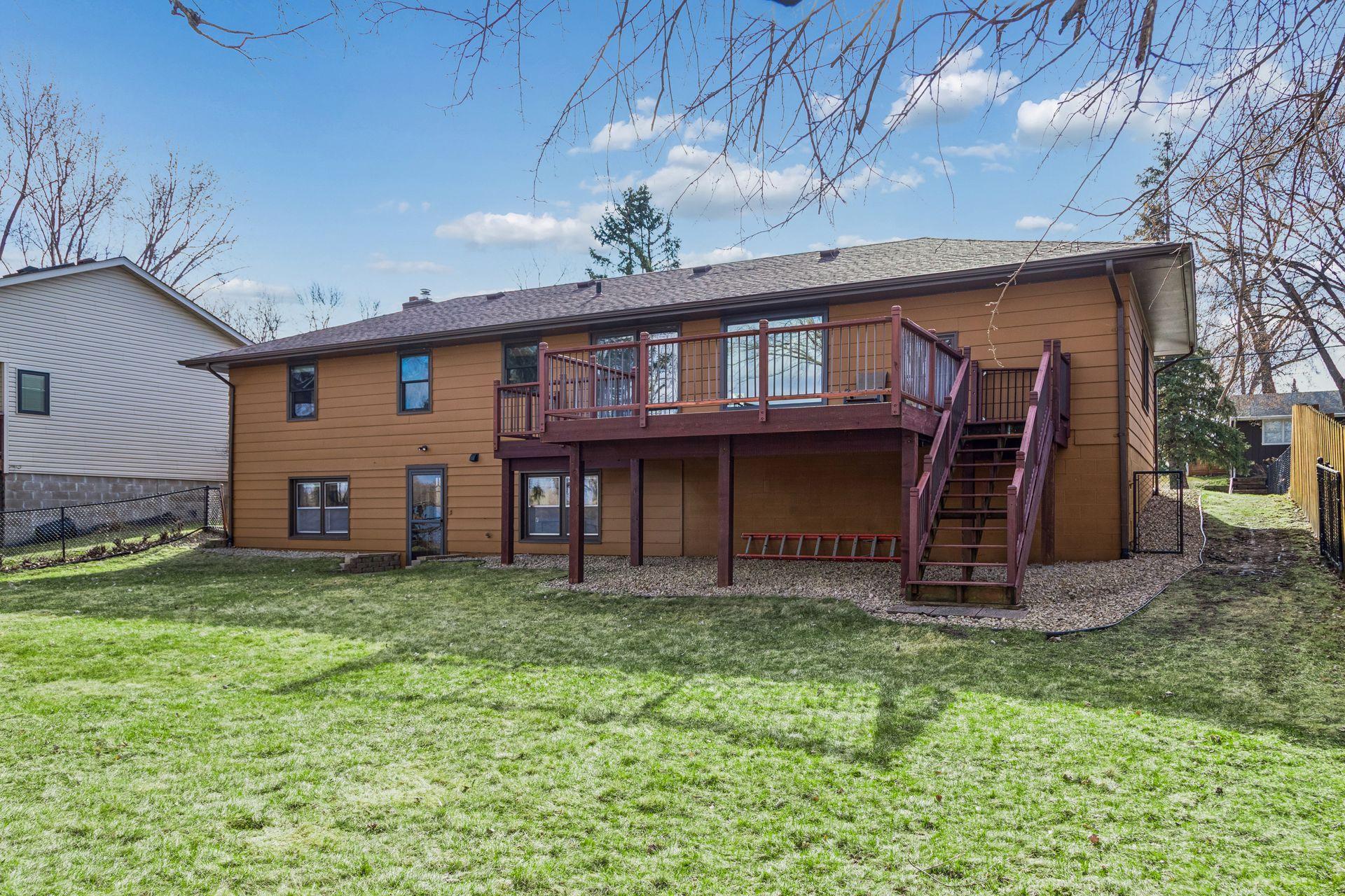 1545 Peltier Lake Drive