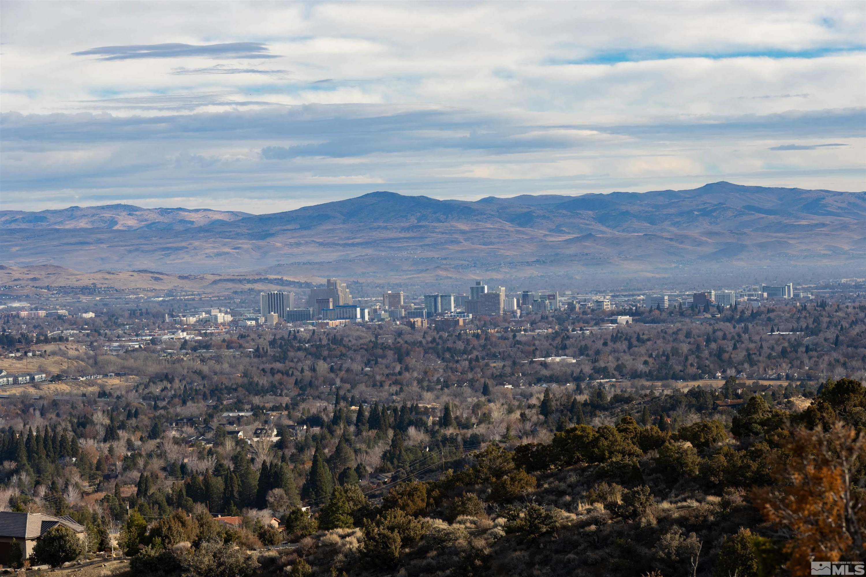 5045 Hunters Peak Road, 13