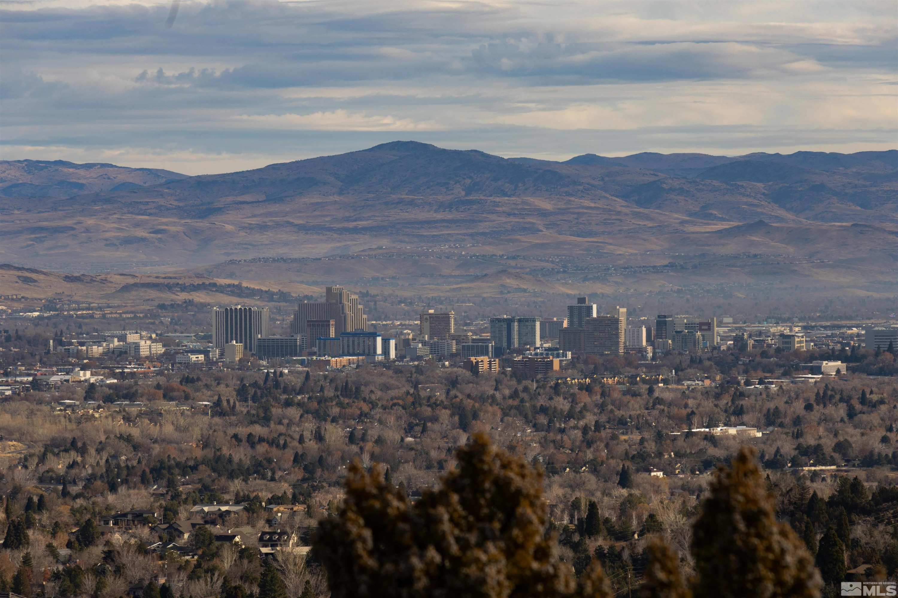 5045 Hunters Peak Road, 13