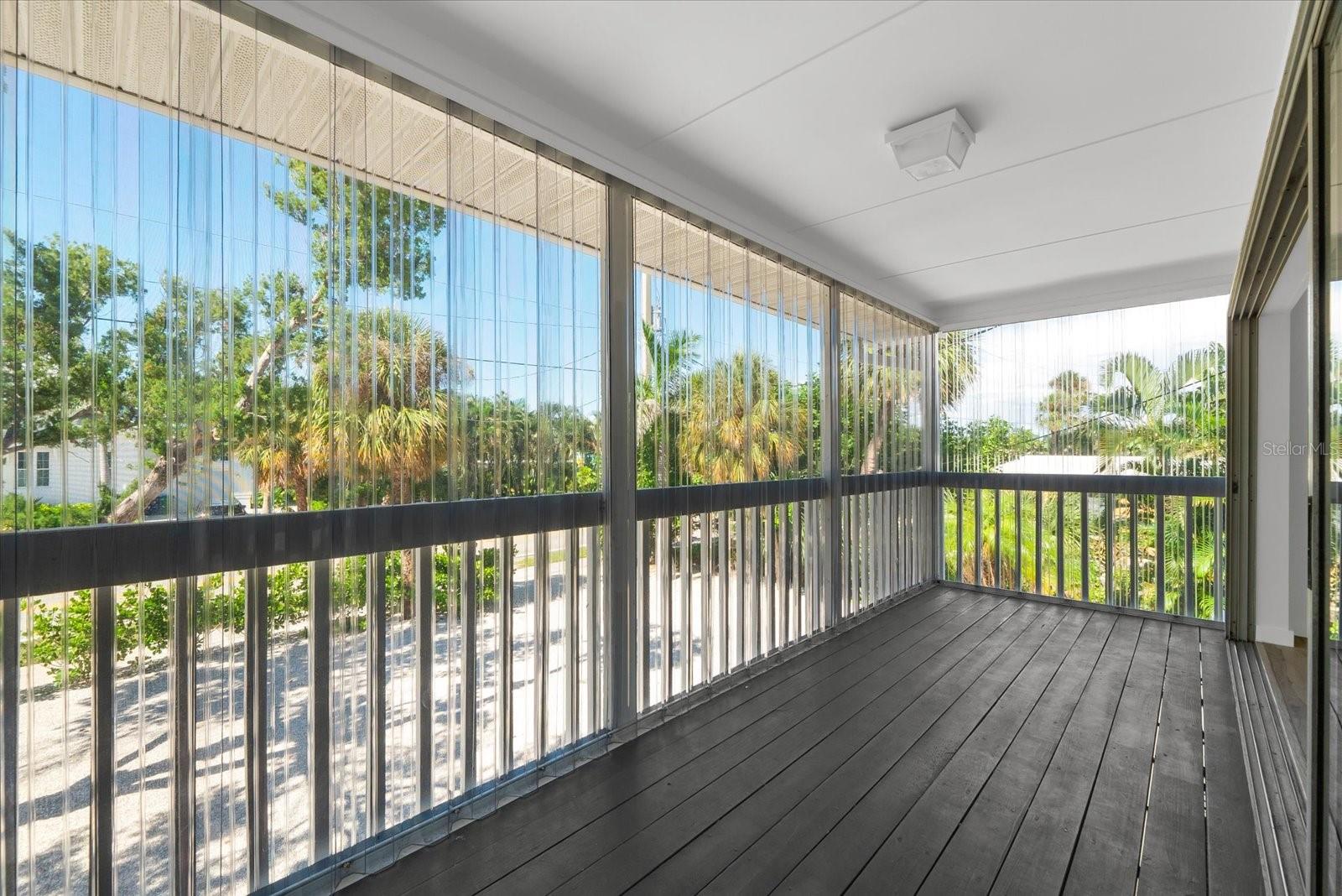 501 KEY ROYALE DR