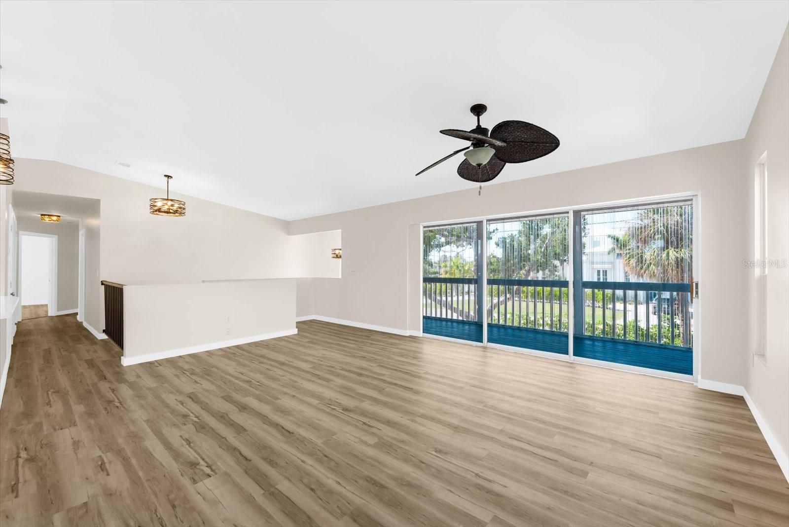 501 KEY ROYALE DR
