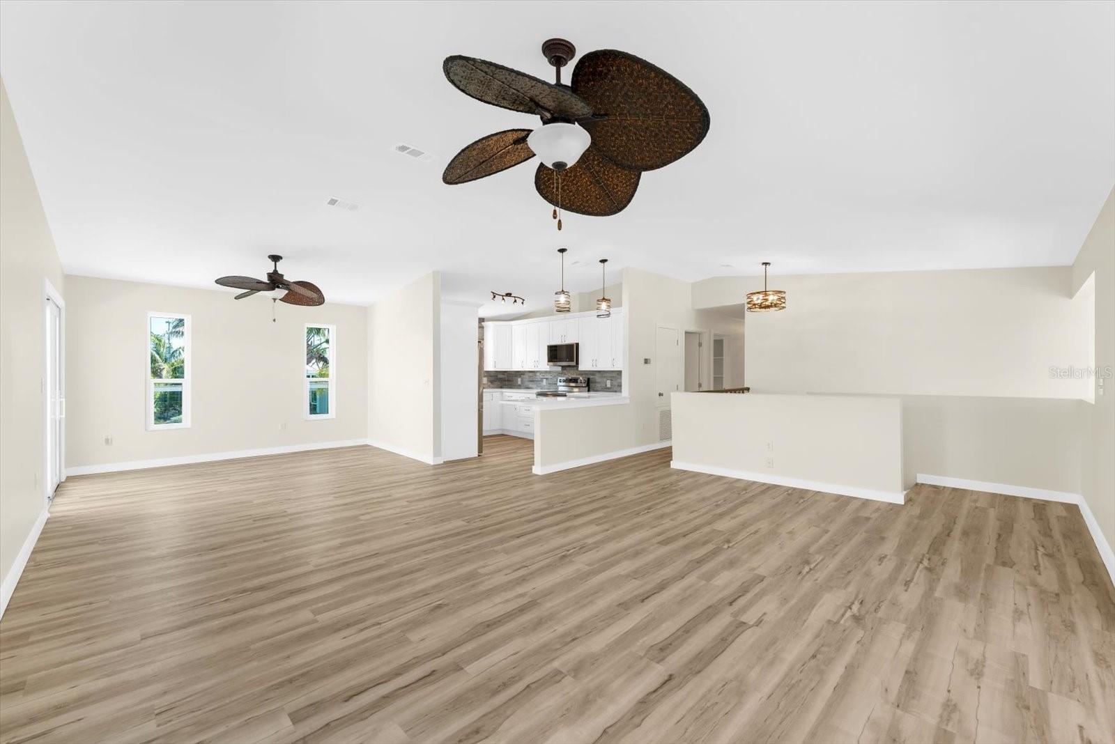 501 KEY ROYALE DR