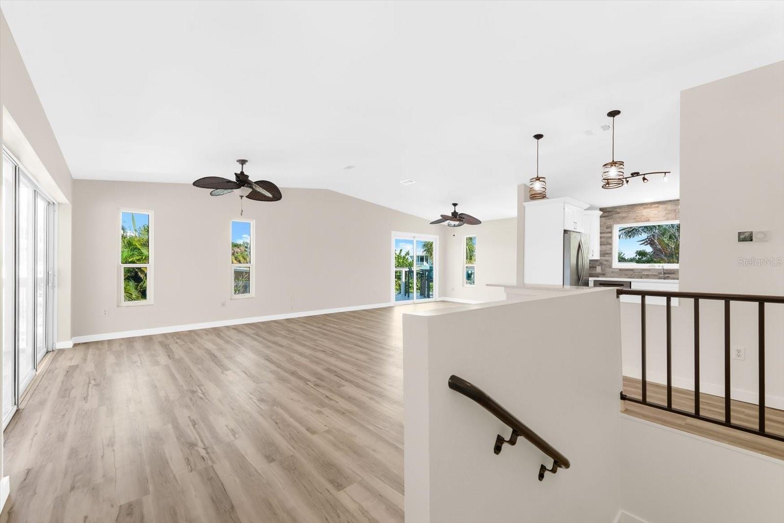 501 KEY ROYALE DR