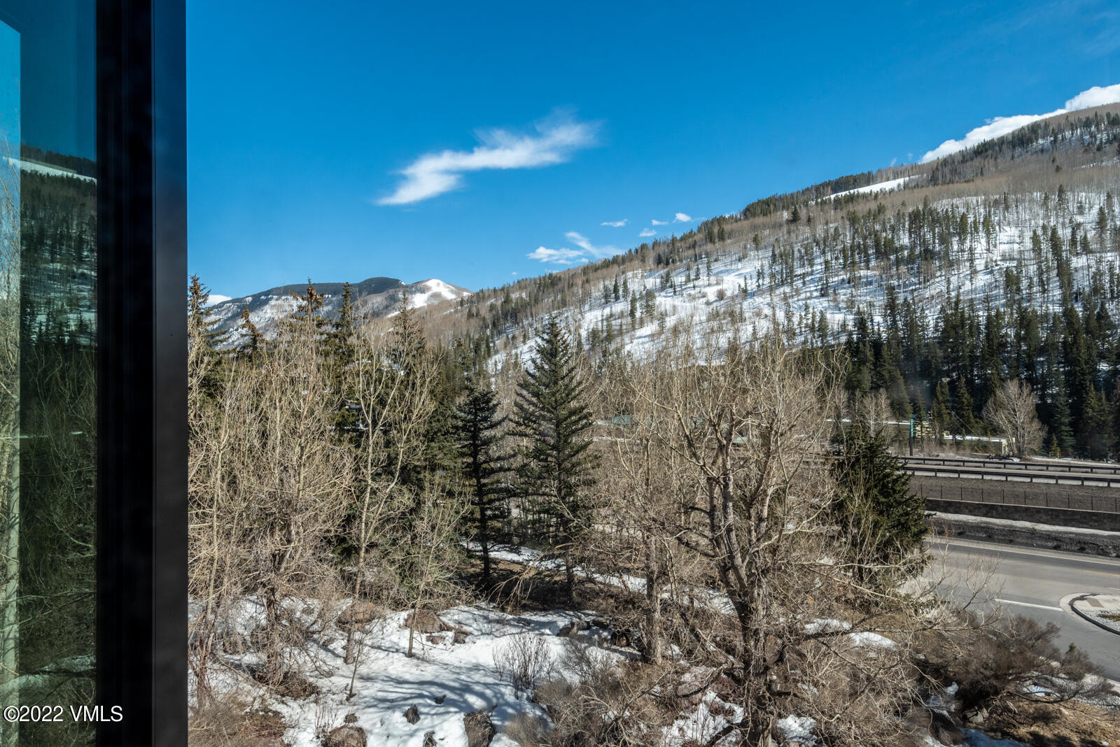 1100 N Frontage Road W 1410