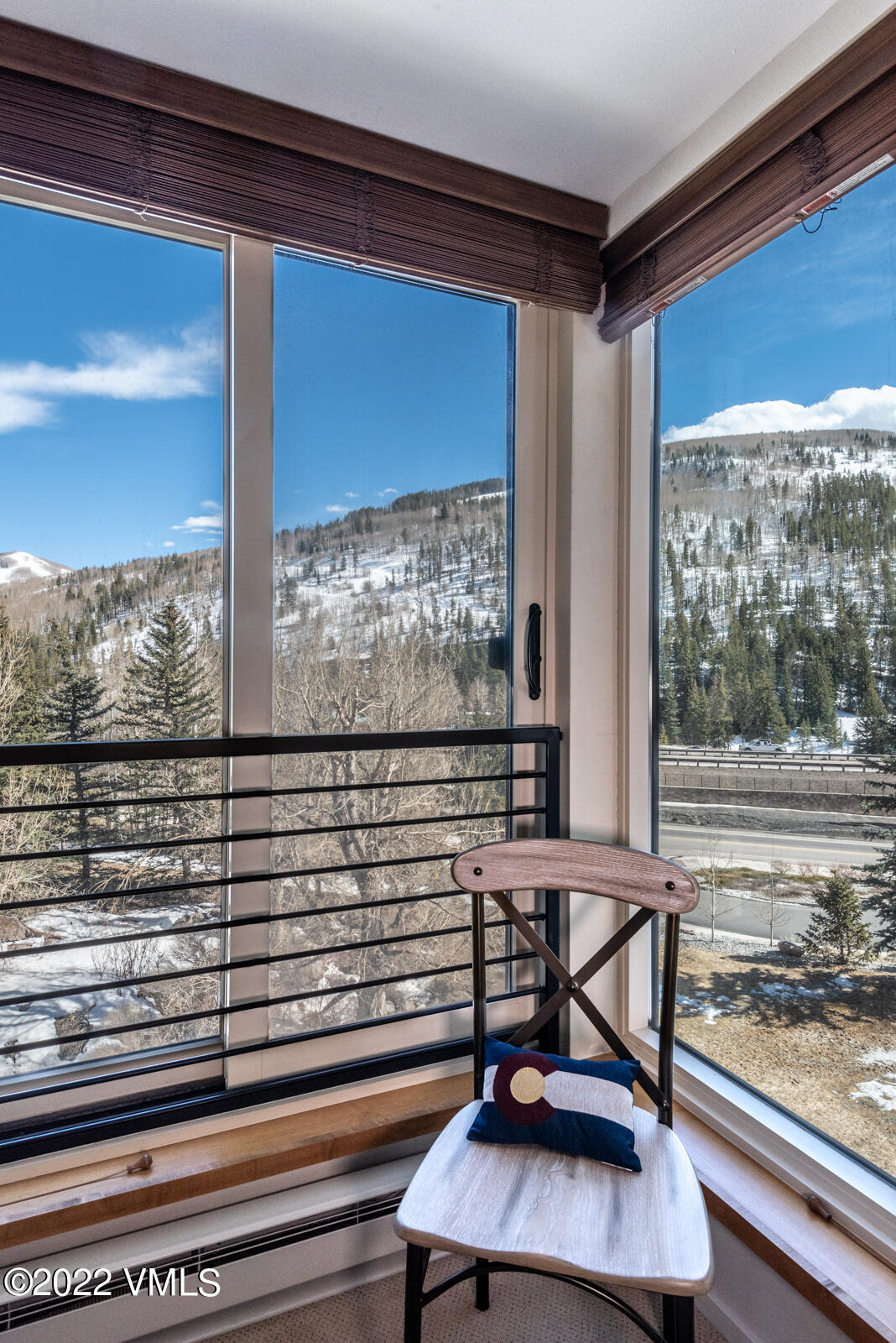 1100 N Frontage Road W 1410