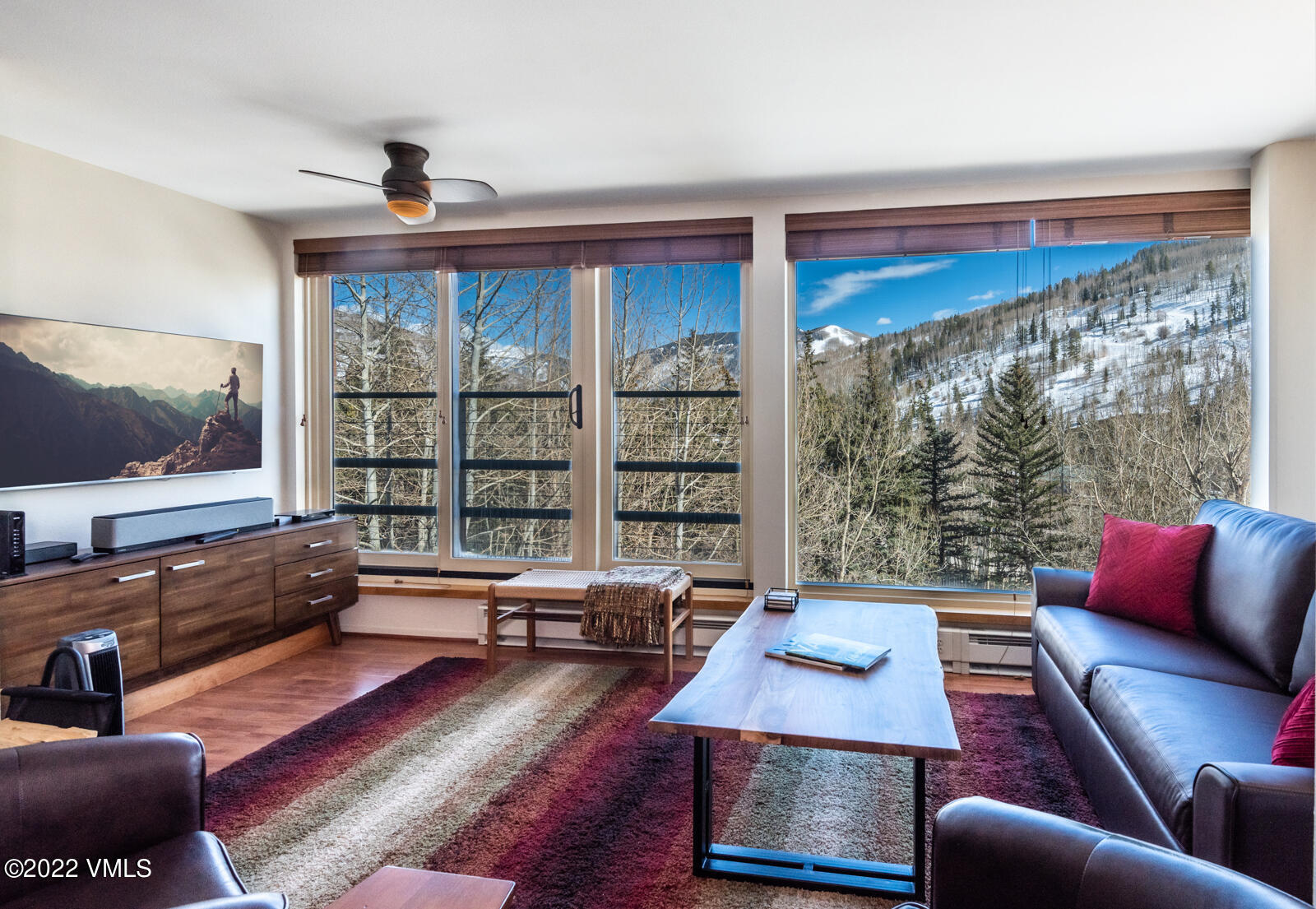 1100 N Frontage Road W 1410